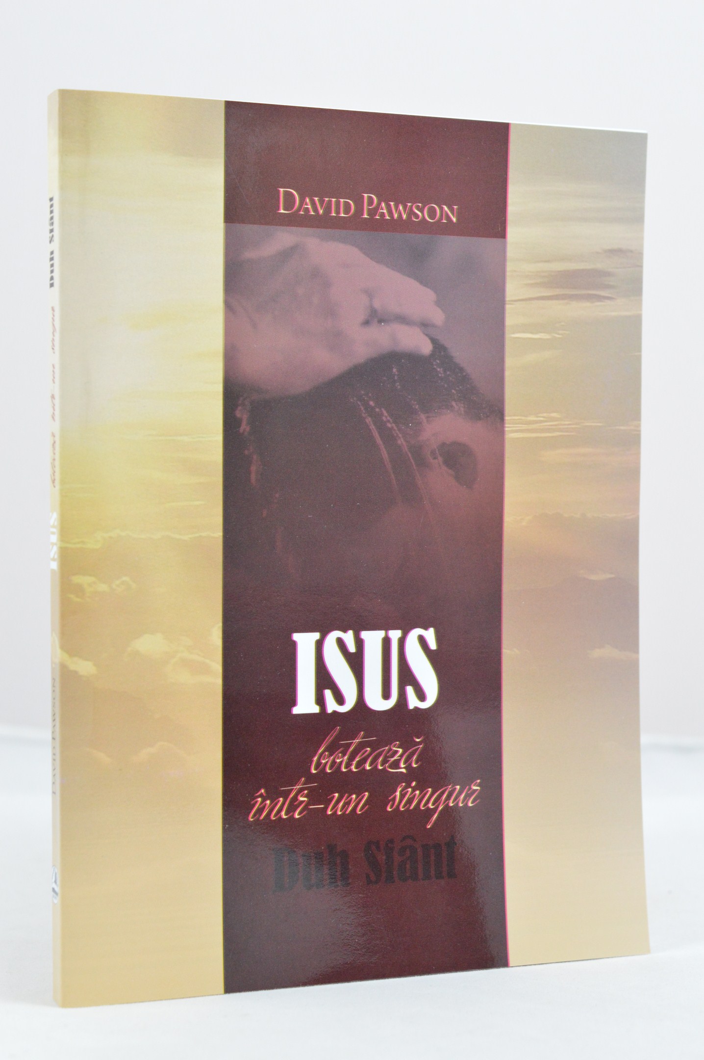 Isus boteaza intr-un singur Duh Sfant Isus boteaza intr-un singur Duh Sfant