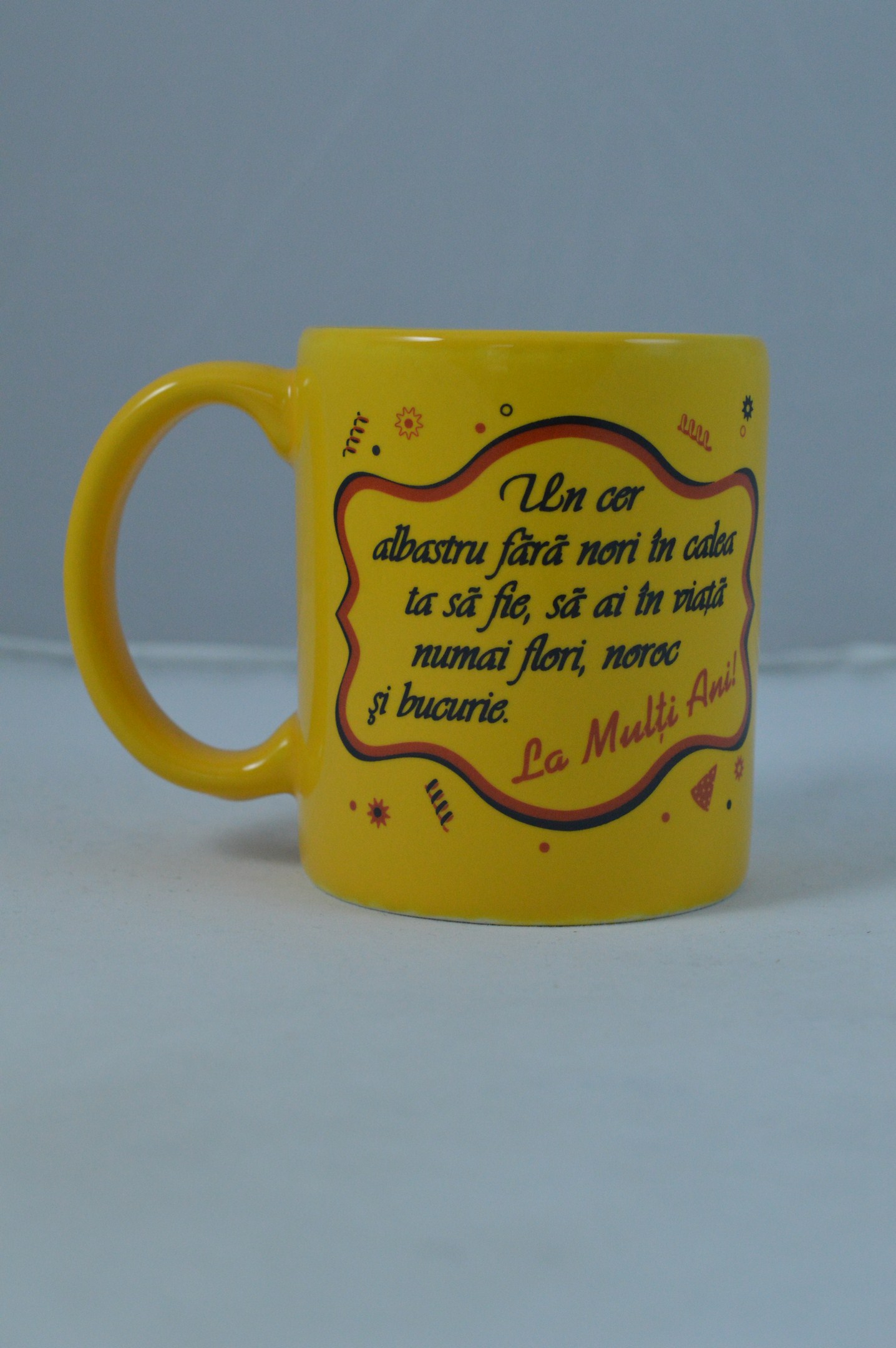 Cana cu mesaj crestin - Un cer albastru fara nori (galben) Cana cu mesaj crestin - Un cer albastru fara nori (galben)