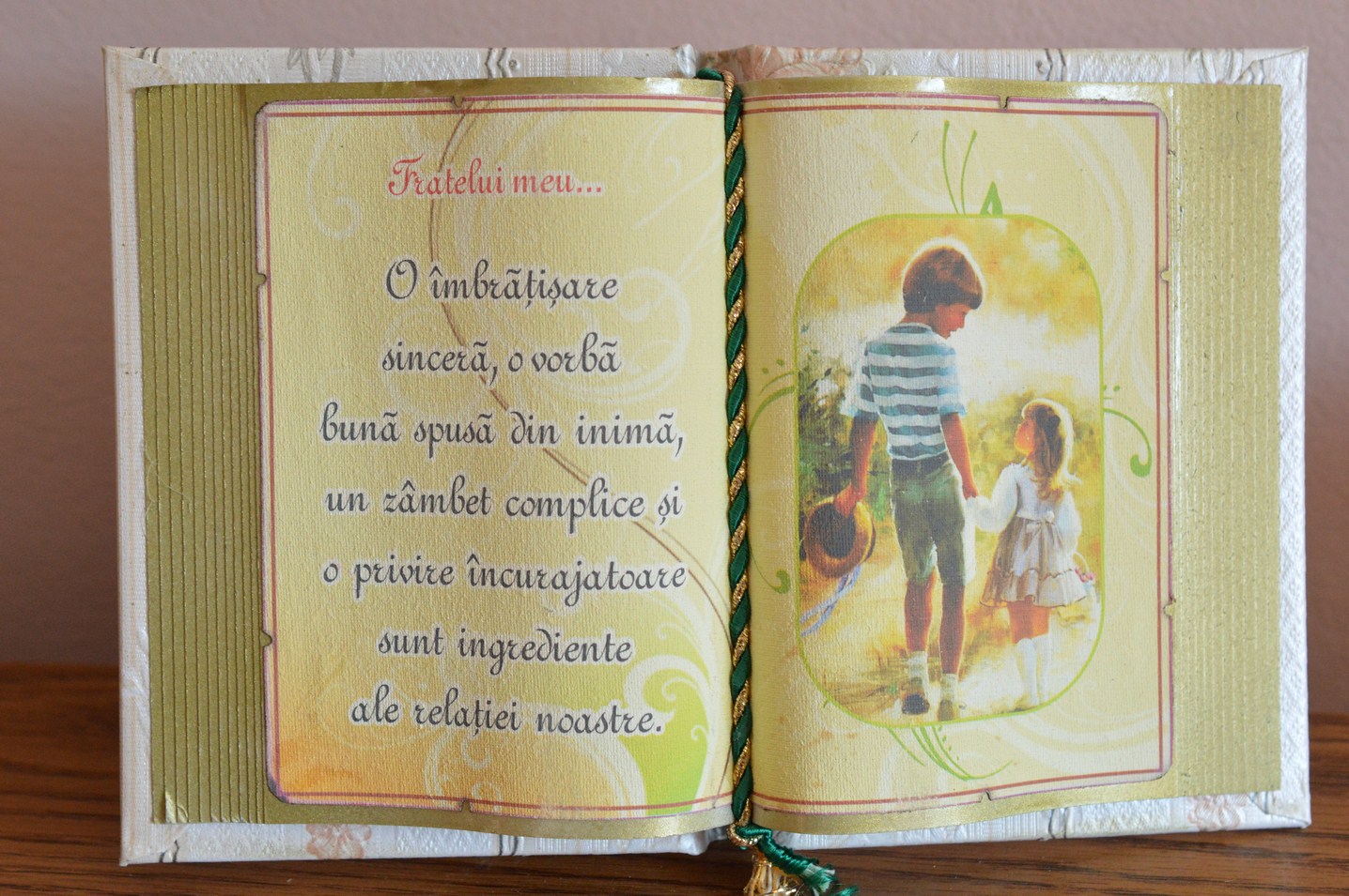 Carte decorativa - Fratelui meu... O imbratisare sincera...(10x14 cm) Carte decorativa - Fratelui meu... O imbratisare sincera...(10x14 cm)