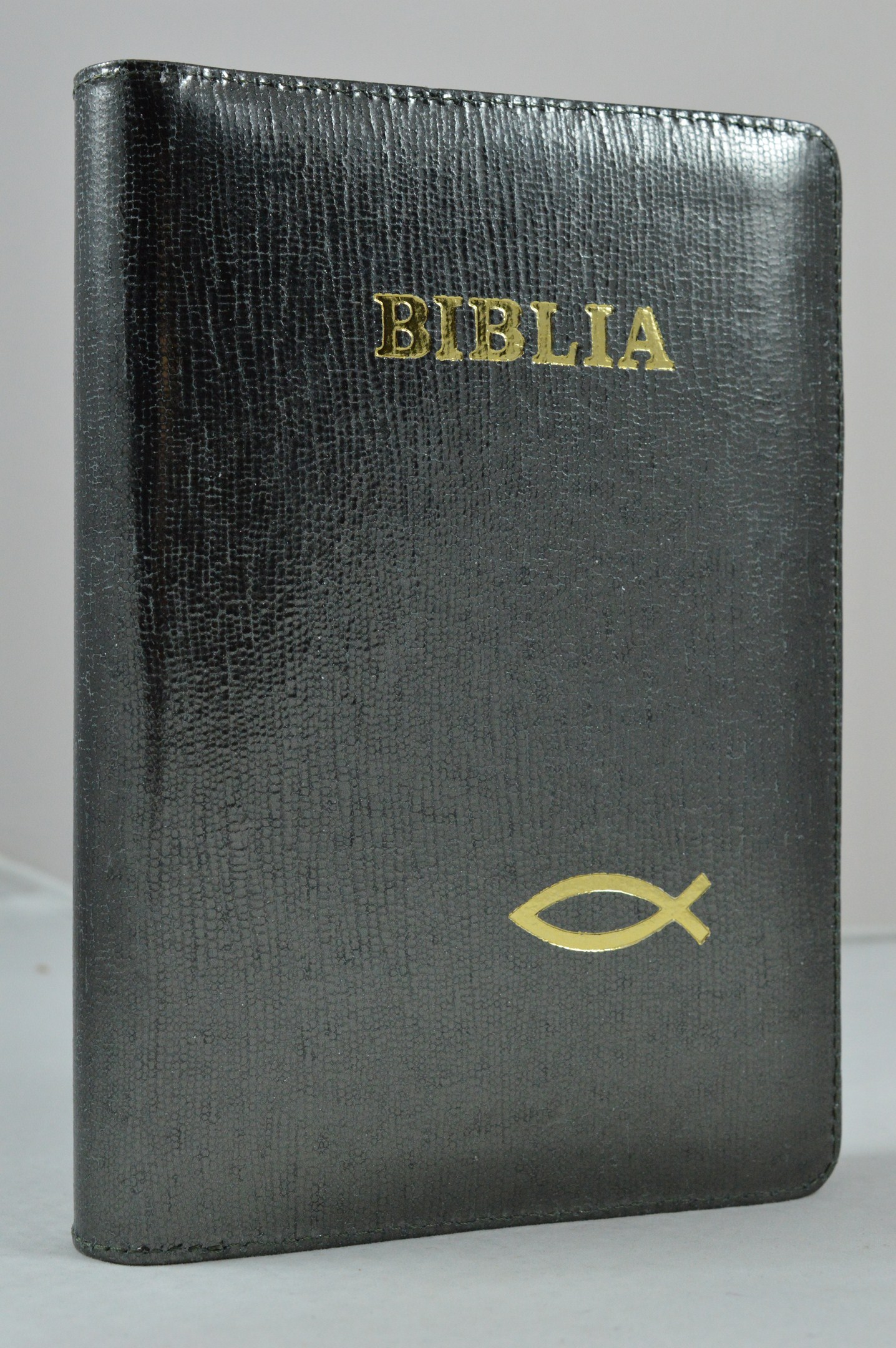 Biblia din piele, marime medie, oliv lucios, fermoar, simbol peste, cuv. lui Isus cu rosu [053]