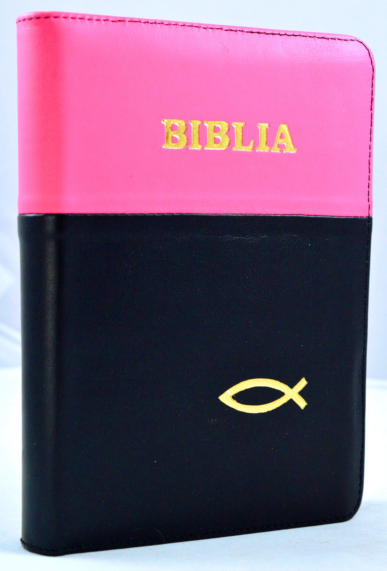 Biblia din piele, marime medie, roz bombon - negru, fermoar, simbol peste, cuv. lui Isus cu rosu [053]