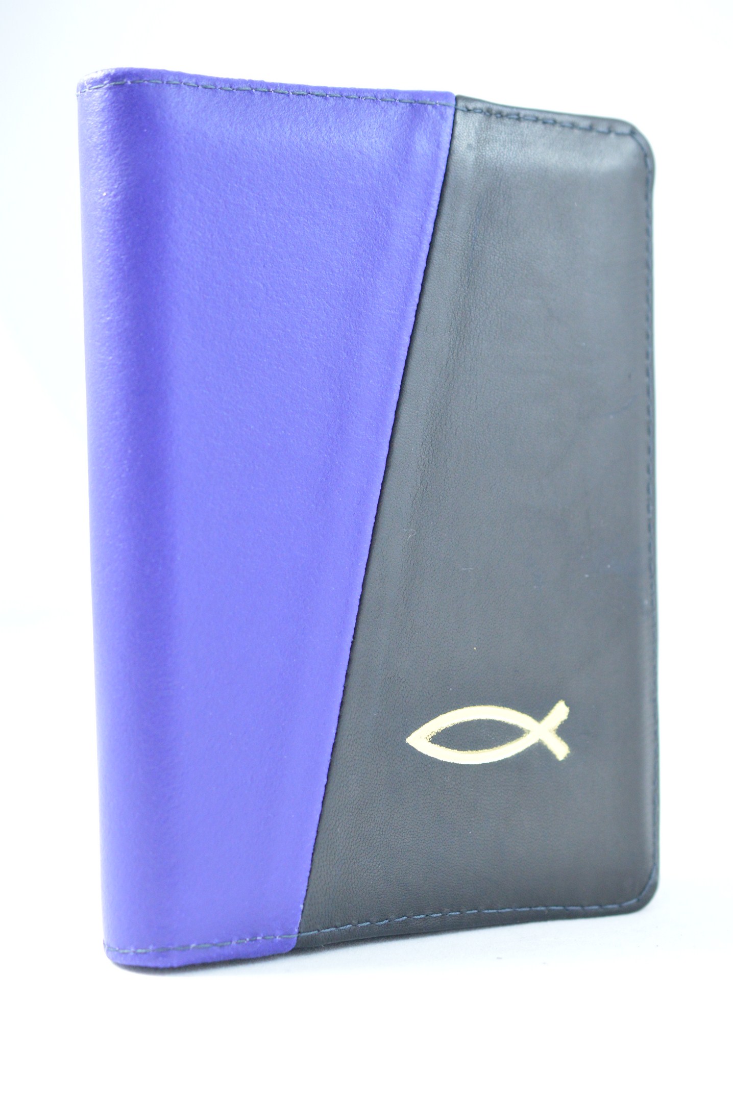 Biblie marime mica, din piele, mov / negru, fermoar, simbol peste [043 PF]