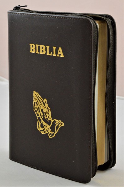 Biblia din piele, medie, maro inchis, fermoar, aurita, simbolul maini in ruga, cuv. lui Isus cu rosu [052]