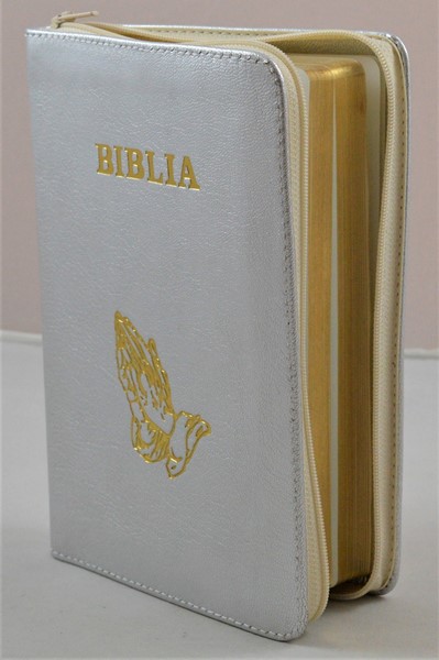 Biblia din piele, medie, argintiu sidefat, fermoar, aurita, simbolul maini in ruga, cuv. lui Isus cu rosu [052]