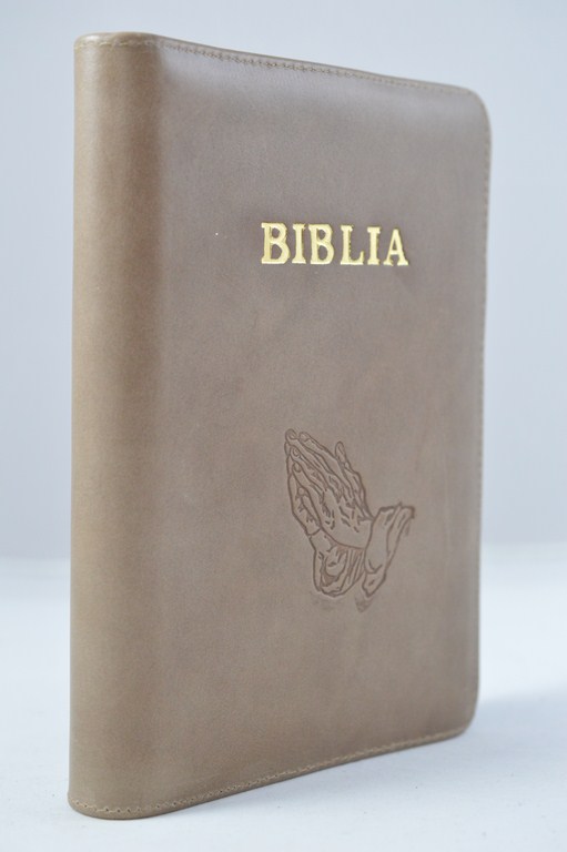 Biblia din piele, marime medie,cafeniu  , fermoar, margini aurii, cu maini, cuv. lui Isus cu rosu [052]