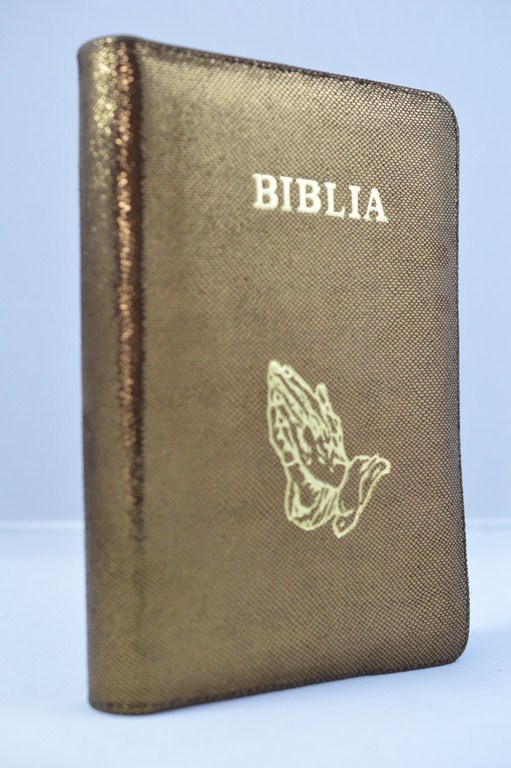 Biblia din piele, marime medie, culoare maro metalizat, cu maini, fermoar, cuv. lui Isus cu rosu [053]