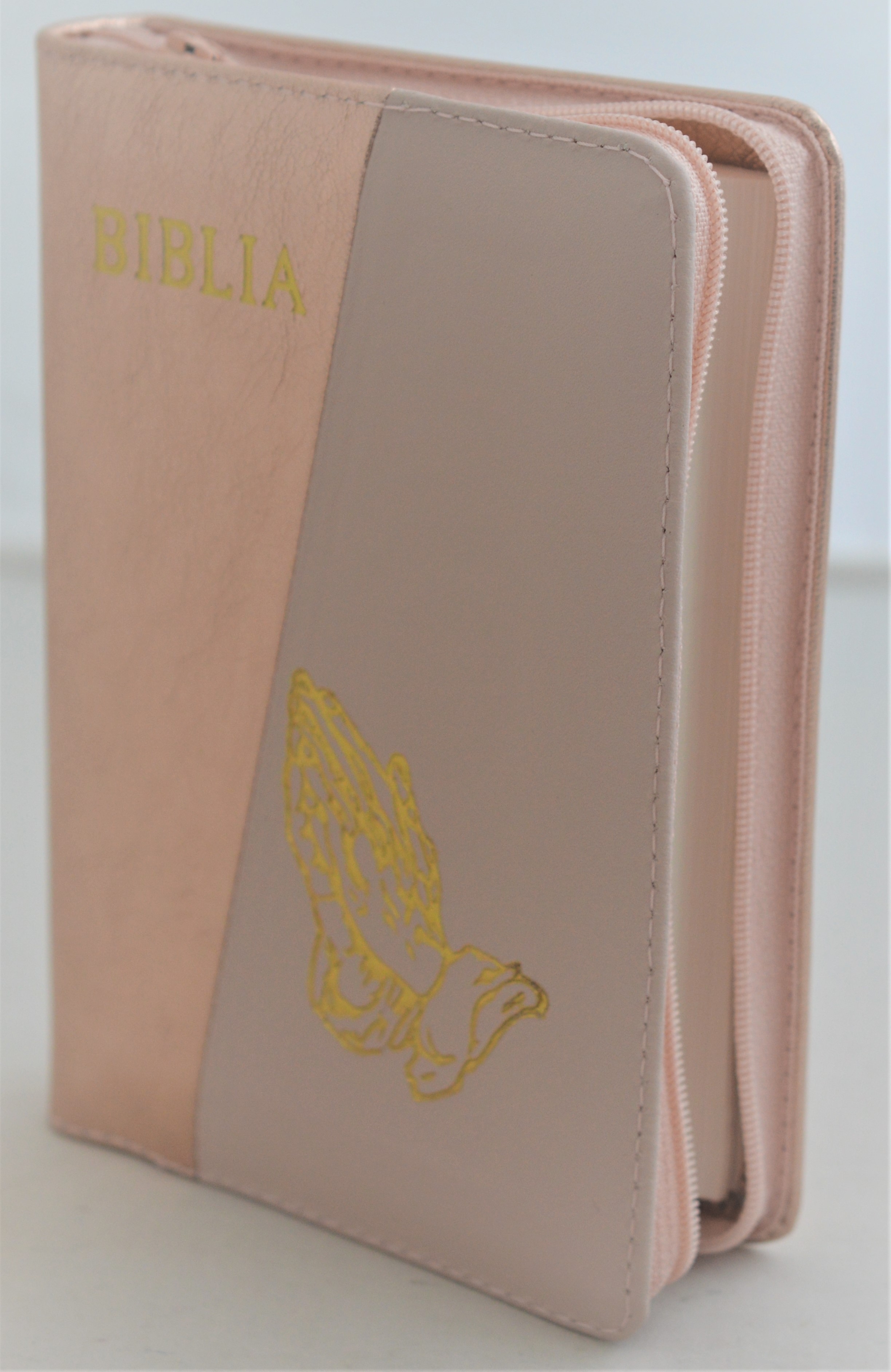 Biblie din piele, mica, culoare mandarin sidef / bej rozariu, fermoar, margini albe, simbolul maini in ruga, cuv. lui Isus in rosu [043 PF]