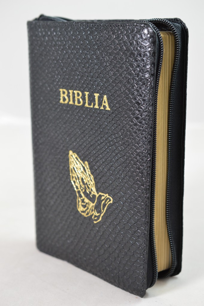 Biblia din piele, medie, negru textuat, margini aurii,  fermoar,  simbolul maini in ruga, cuv. lui Isus cu rosu [052]