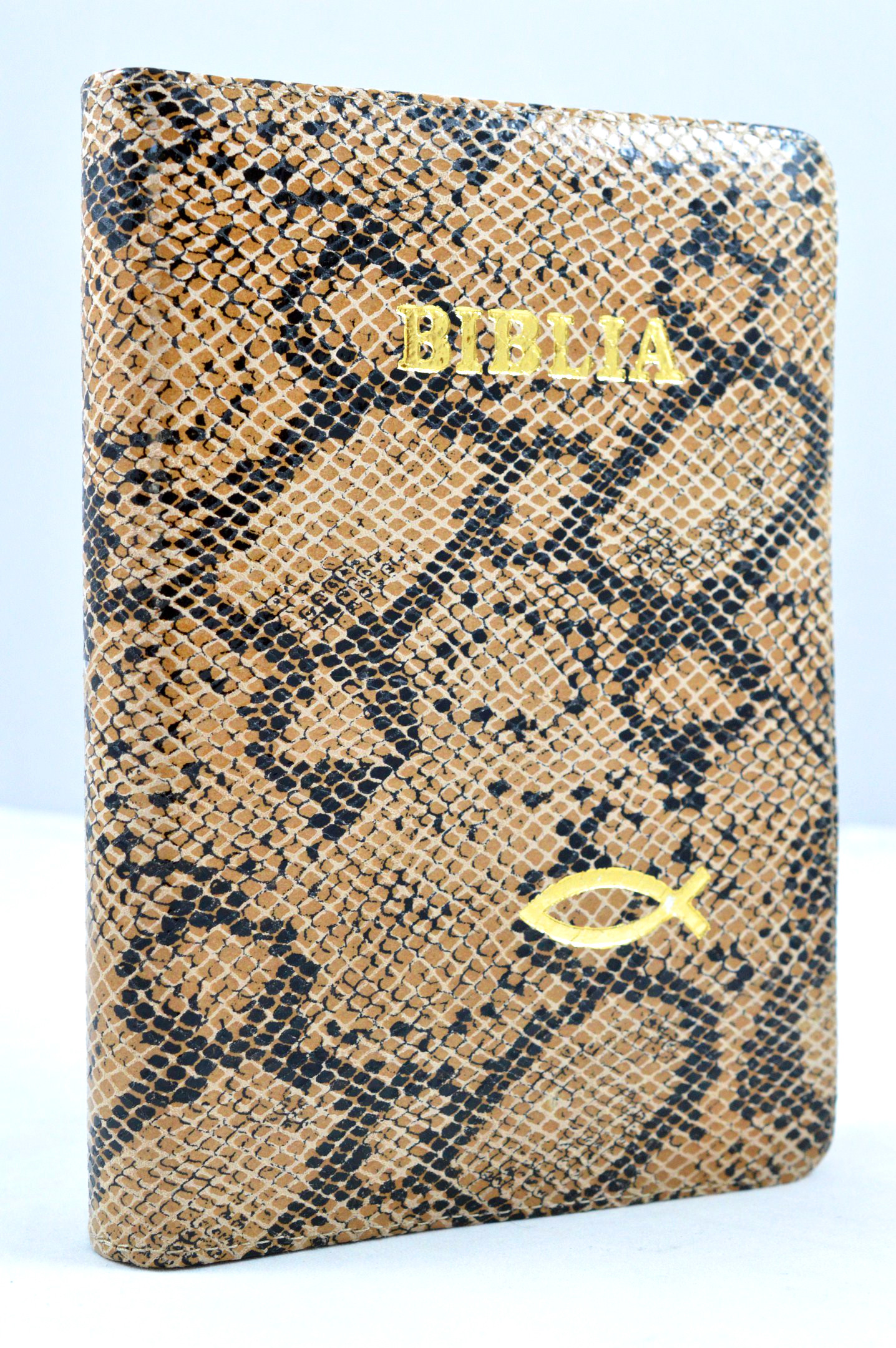 Biblia din piele, marime medie, combinatie maro si bej, fermoar, simbol peste, cuv. lui Isus cu rosu [053]