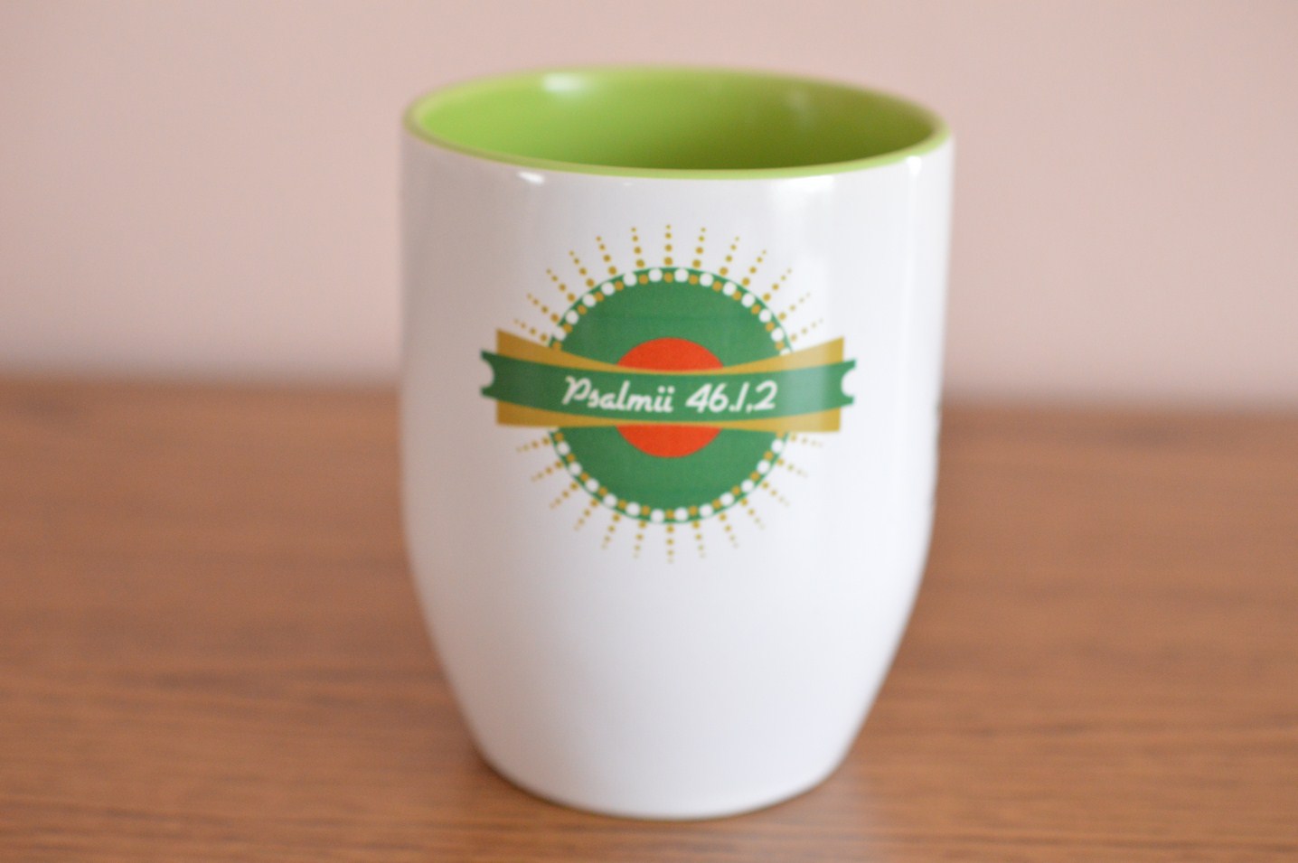 Cana cu lingurita - Dumnezeu este adapostul si sprijinul nostru Cana cu lingurita - Dumnezeu este adapostul si sprijinul nostru