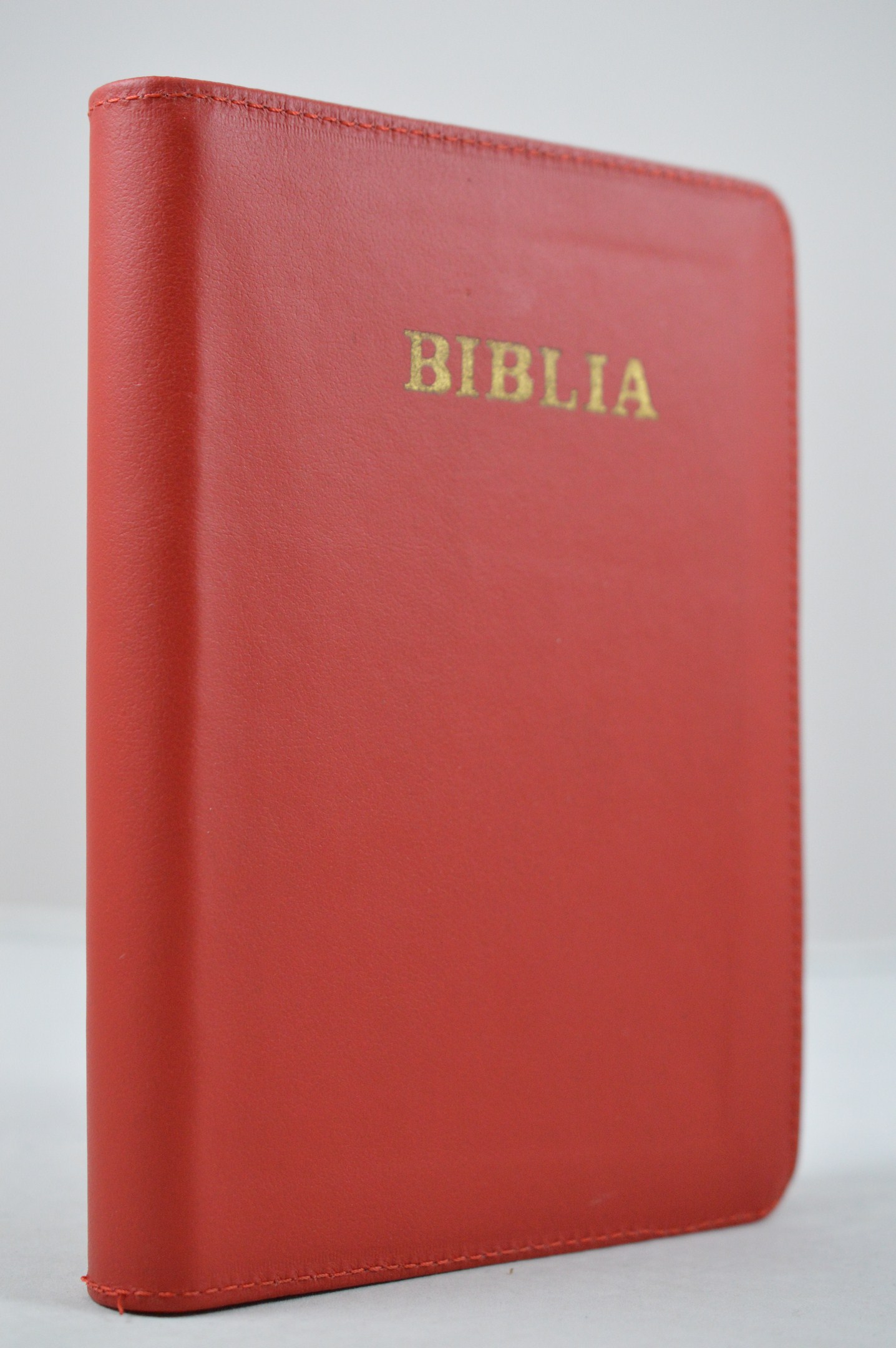 Biblia din piele, marime medie, culoare rosie, fermoar, margini aurii, cuvintele lui Isus cu rosu [SI 052]