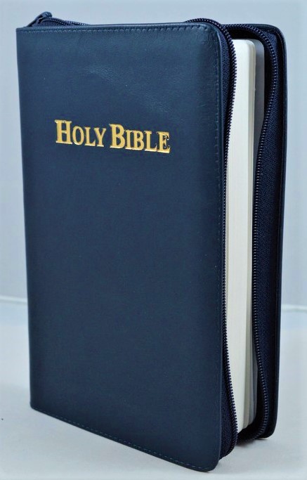 Biblia in limba engleza - Holy Bible, King James Version, piele, bleumarin, fermoar Biblia in limba engleza - Holy Bible, King James Version, piele, bleumarin, fermoar
