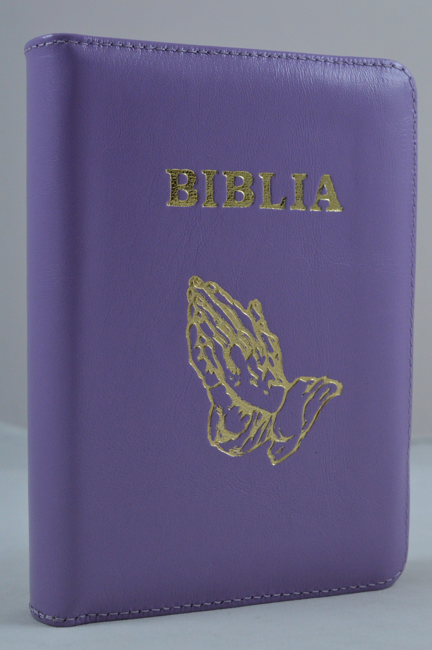 Biblie din piele, mica,mov deschis cu maini, fermoar, aurita, cuv. lui Isus in rosu [043 A]