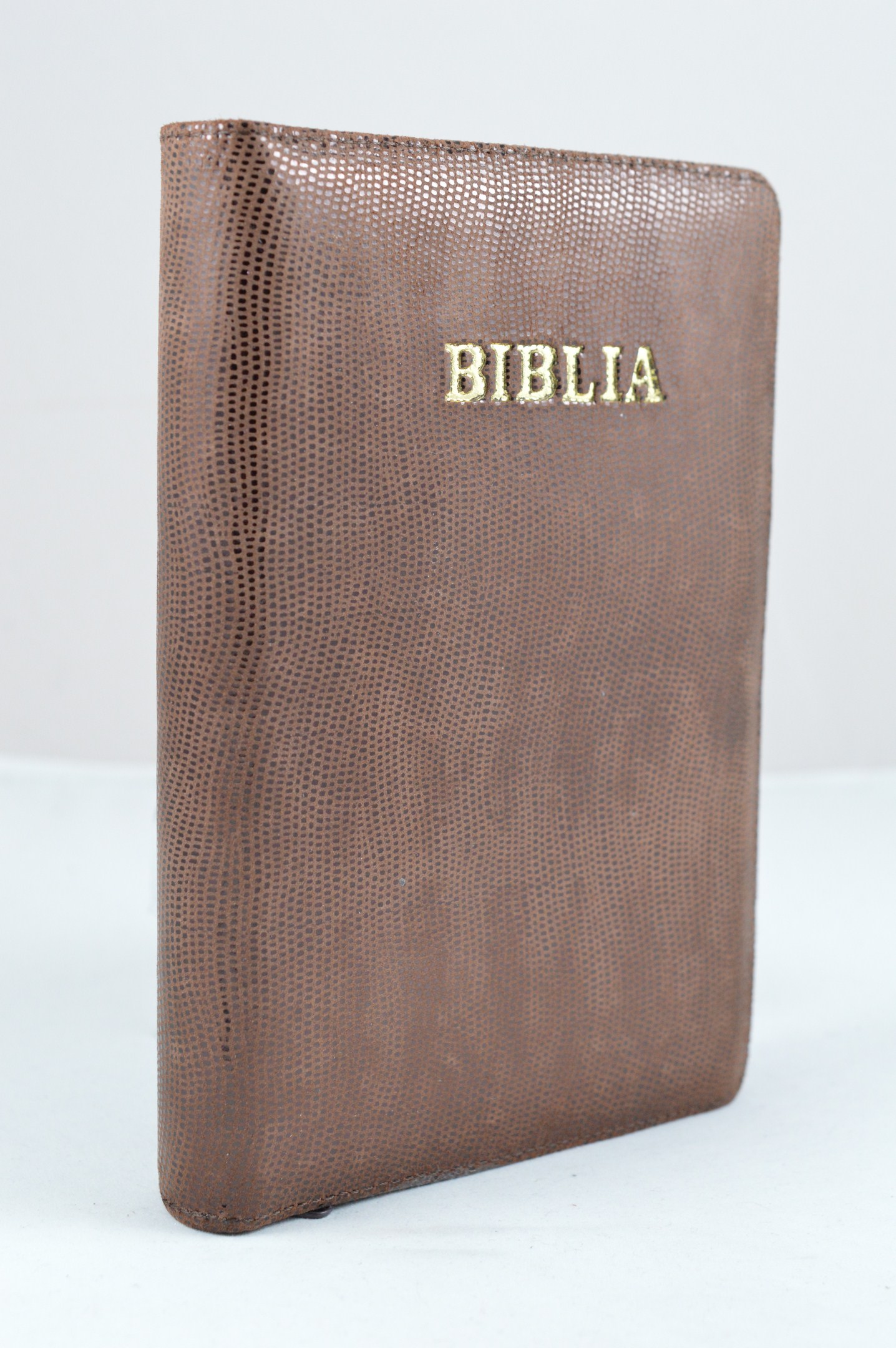Biblia din piele, medie, maronie cu model , fermoar, aurita, cuv. lui Isus cu rosu [052]