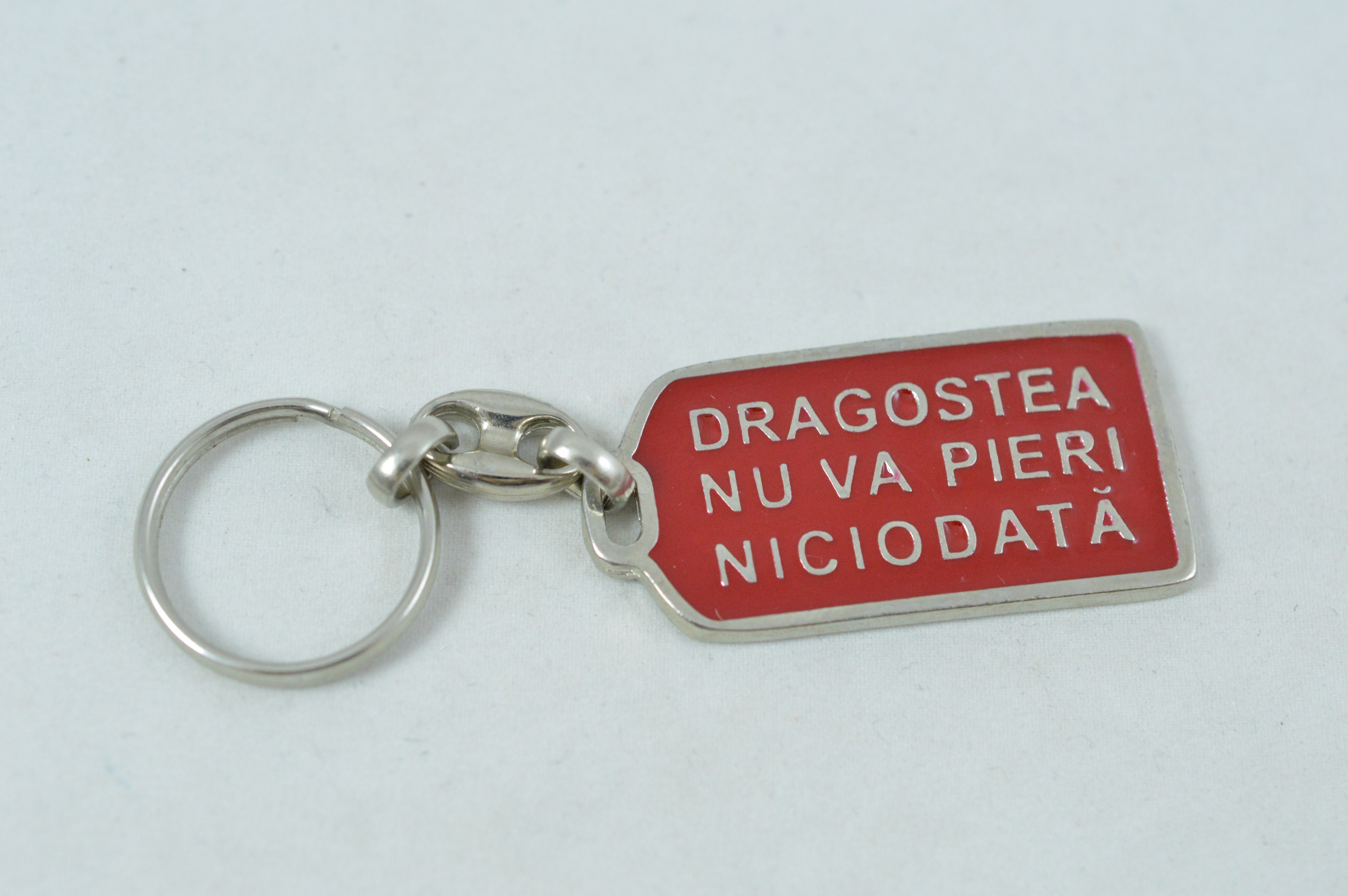 Brelocuri crestine - Dragostea nu va pieri