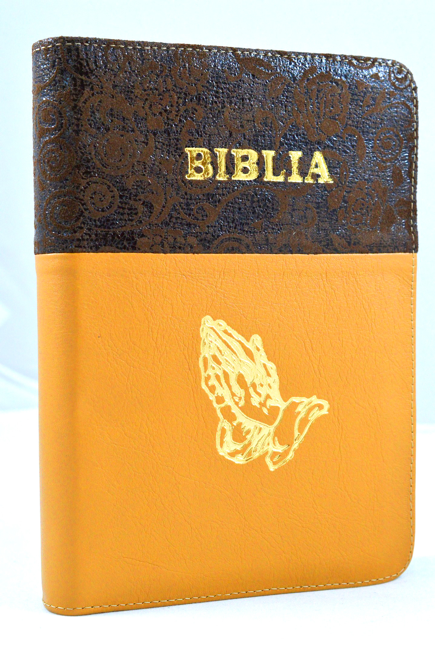 Biblia din piele, marime medie, imprimeu floral maro inchis - cafeniu, fermoar, simbol maini, cuv. lui Isus cu rosu [053]