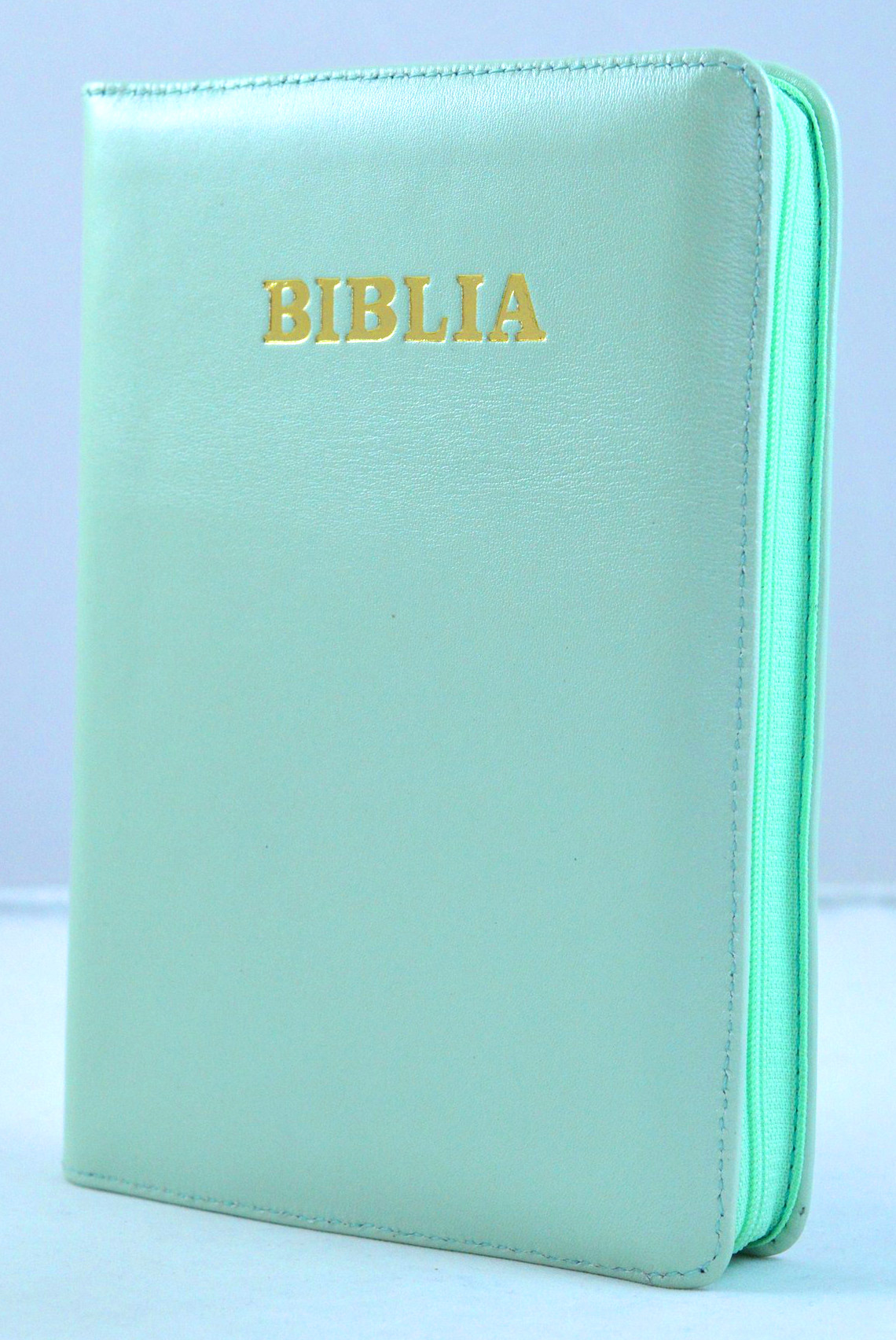 Biblia din piele, marime medie, verde turcoaz, fermoar, aurita, cuv. lui Isus cu rosu [052]