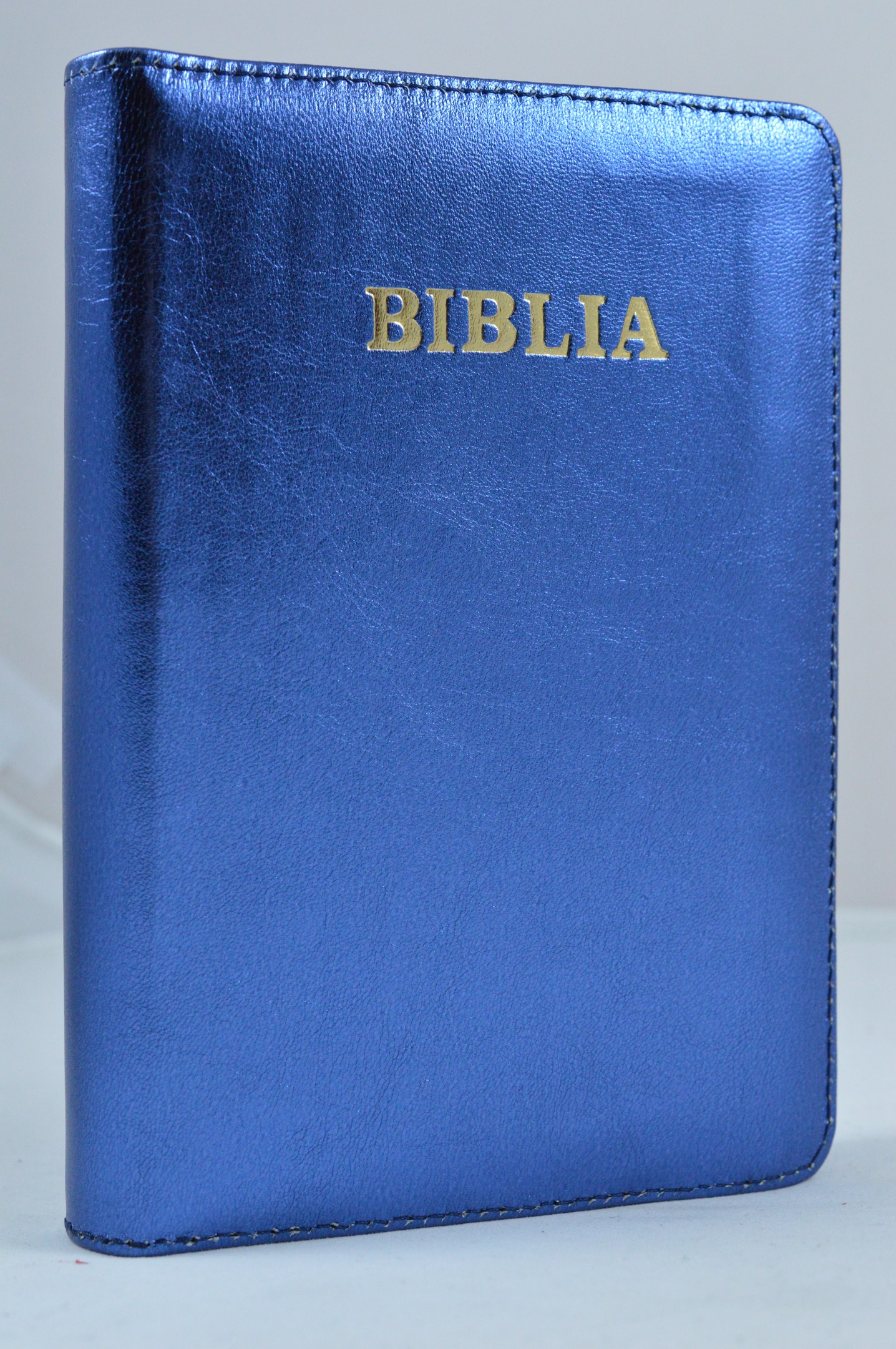 Biblie din piele, marime medie, albastra, fermoar, index, margini aurii, cuv. lui Isus cu rosu [SB 057 PFI]
