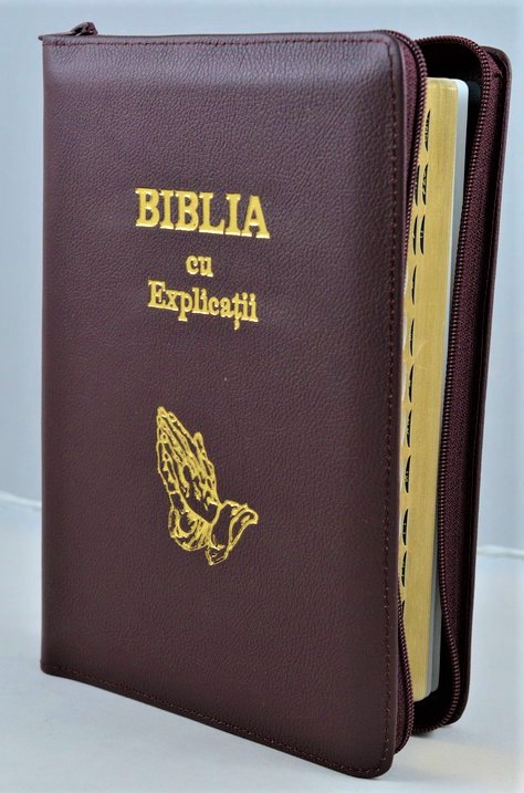 Biblia cu explicatii + concordanta biblica, piele naturala, visiniu inchis, fermoar, index, aurita, cuv. lui Isus cu rosu, simbol maini [CO 77 PFI]