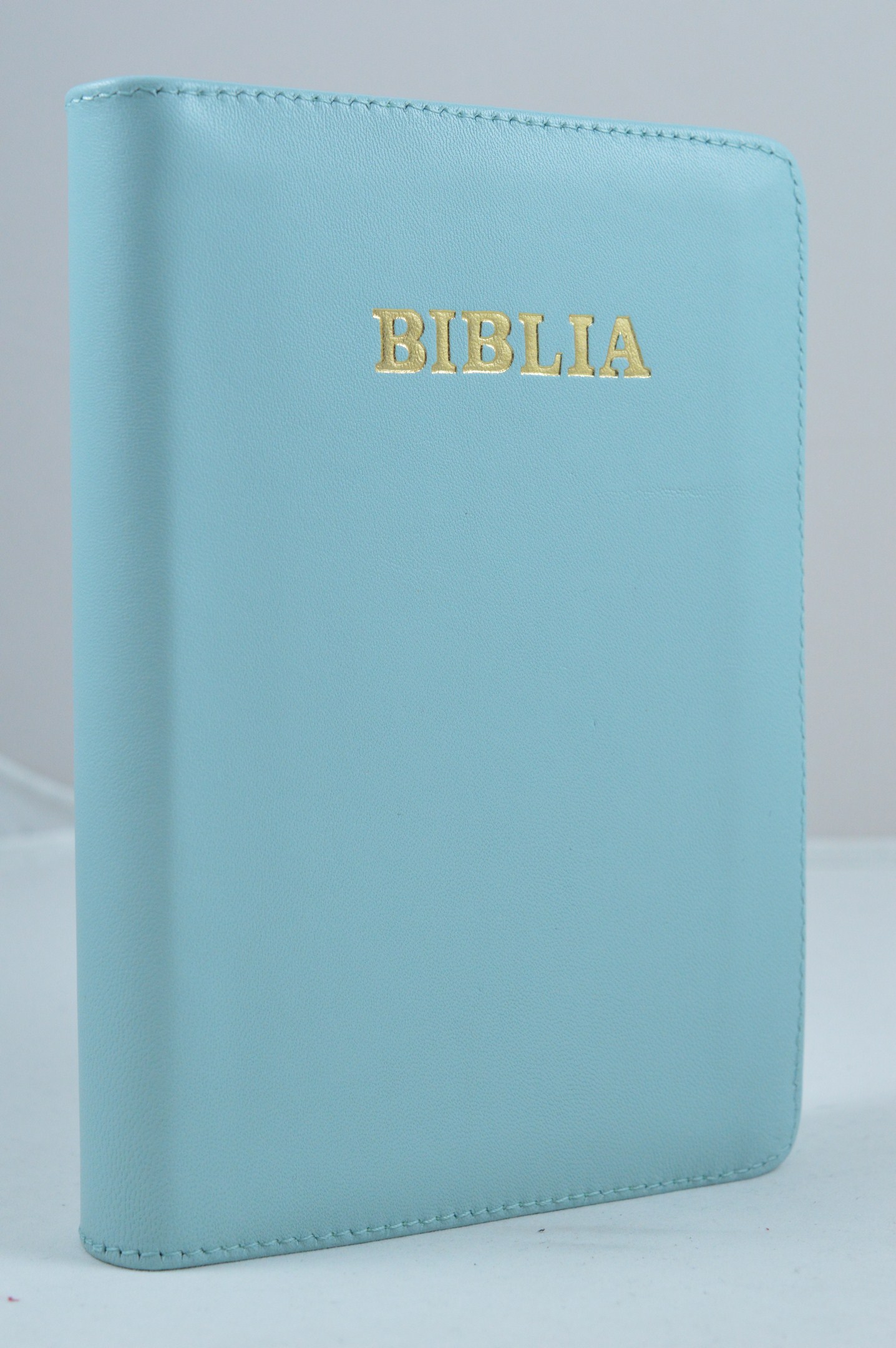 Biblie din piele, marime medie, bleu, fermoar, index, margini aurii, cuv. lui Isus cu rosu [SB 057 PFI]