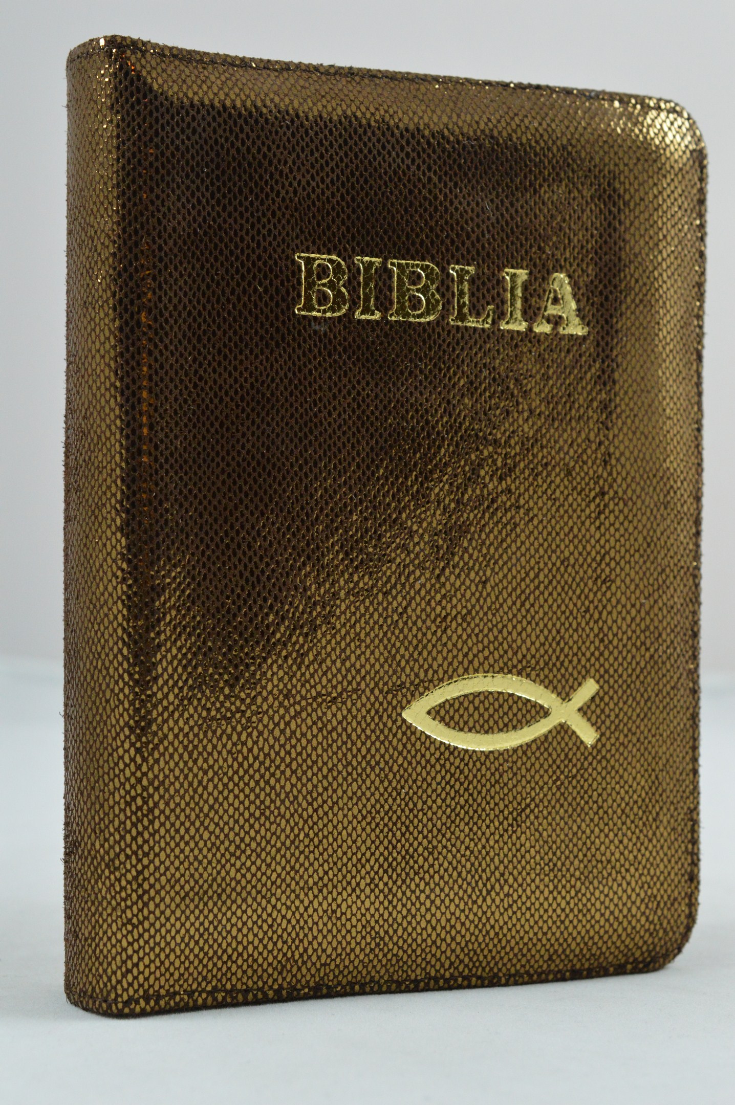 Biblia format mic, din piele, culoare maro / auriu, index, fermoar, margini aurii, simbol - peste, cuv. lui Isus in rosu [047 PFI]