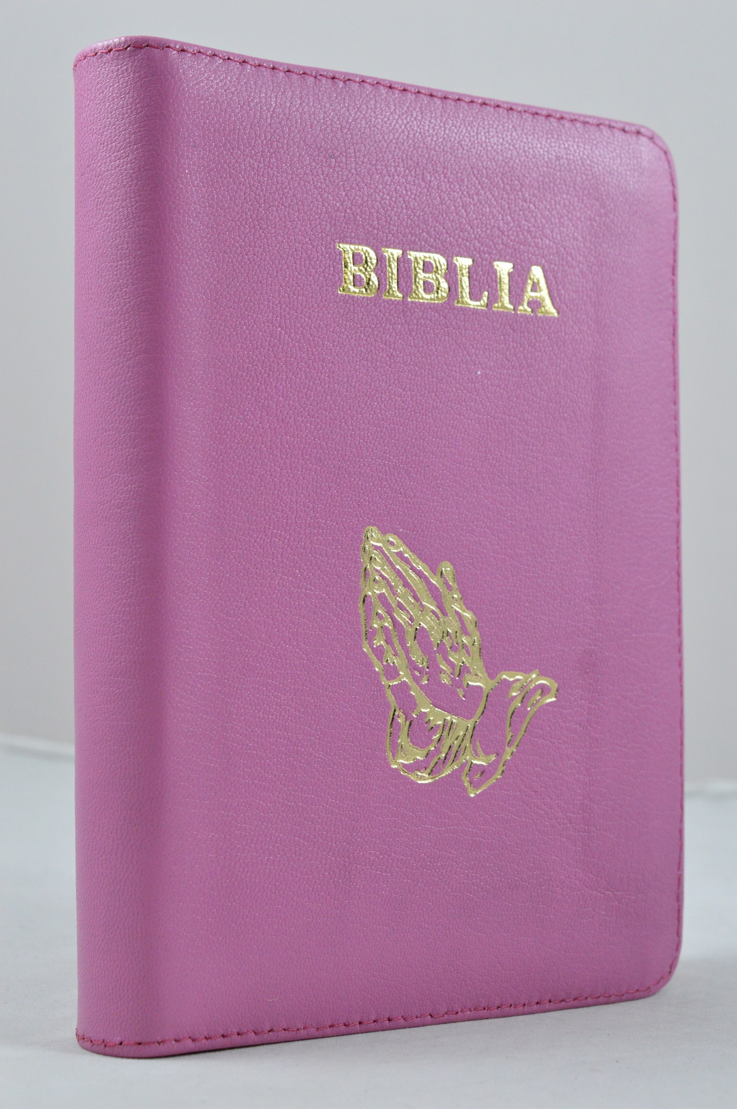 Biblia din piele, medie, roz, fermoar, aurita, simbol  maini in rugaciune, cuv. lui Isus cu rosu [052]