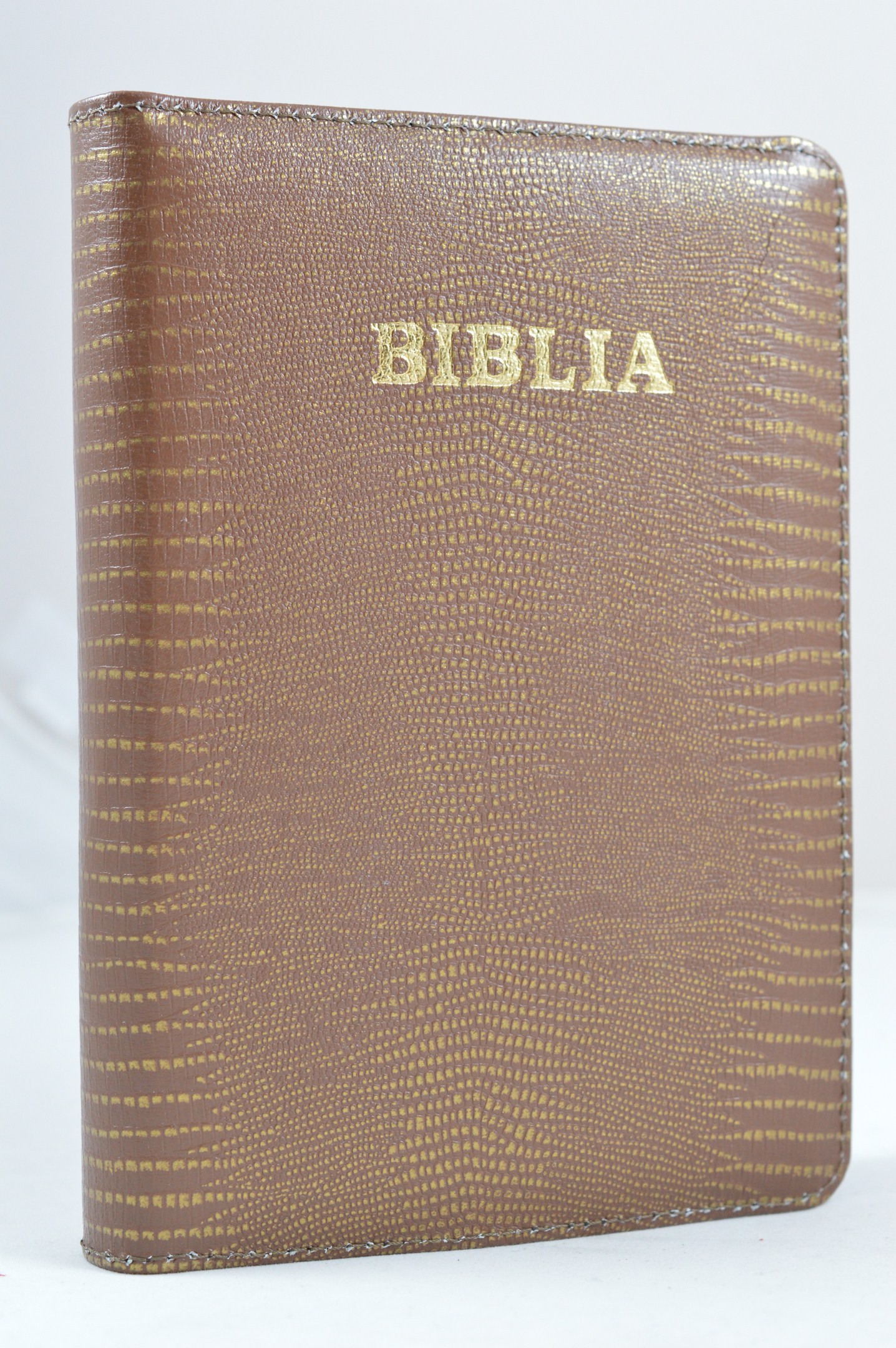 Biblie din piele, marime medie, maro cu model, fermoar, index, margini aurii, cuv. lui Isus cu rosu [SB 057 PFI]