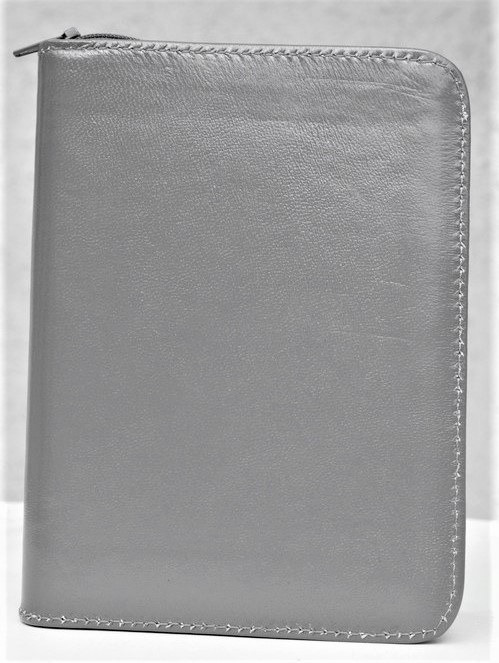 Harfa bisericilor lui Dumnezeu, editia 13, imbracata in piele, gri, cu fermoar Harfa bisericilor lui Dumnezeu, editia 13, imbracata in piele, gri, cu fermoar