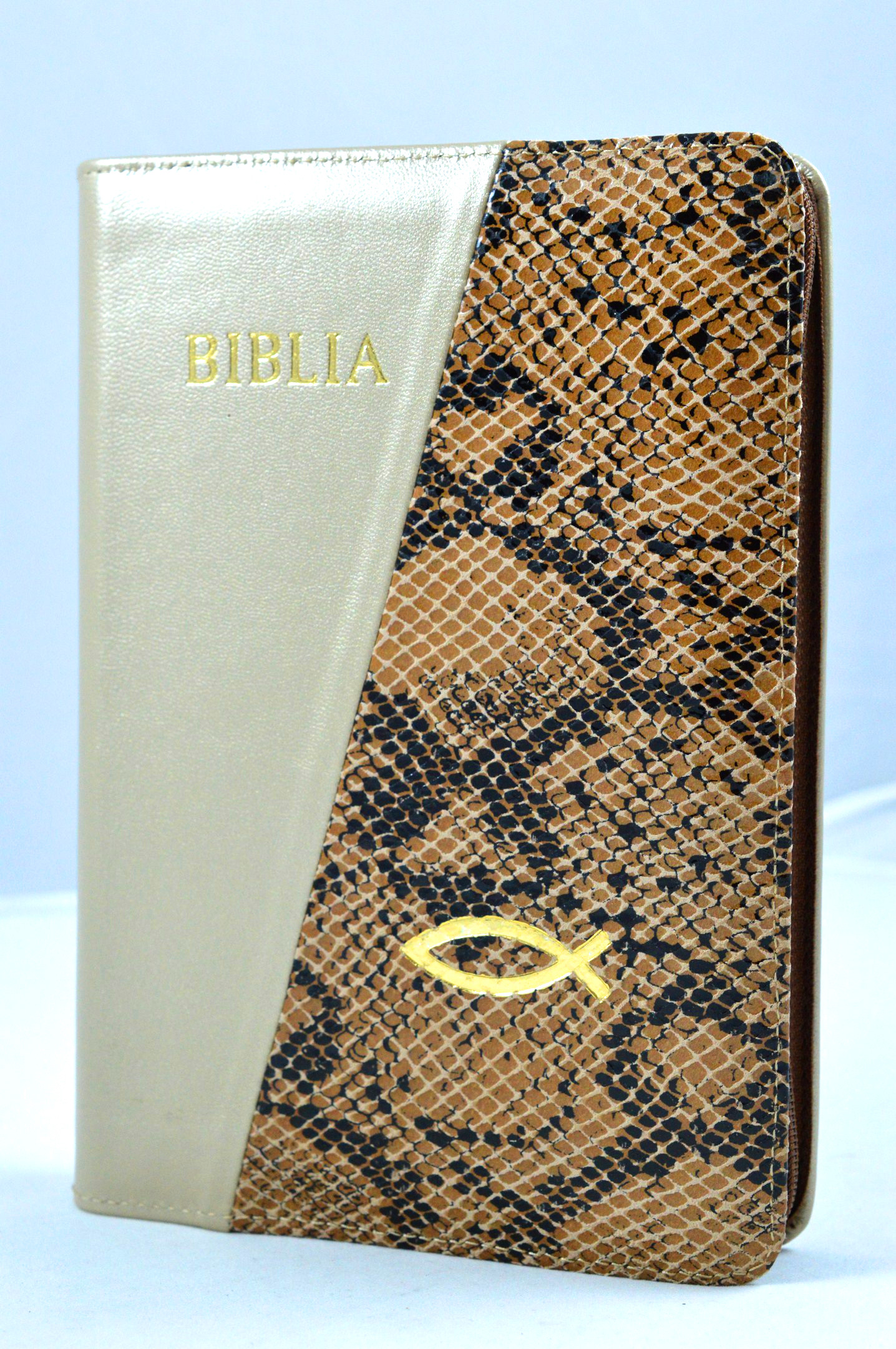 Biblia din piele, marime medie, bej / nuante de maro si bej, fermoar, simbol peste, cuv. lui Isus cu rosu [053]