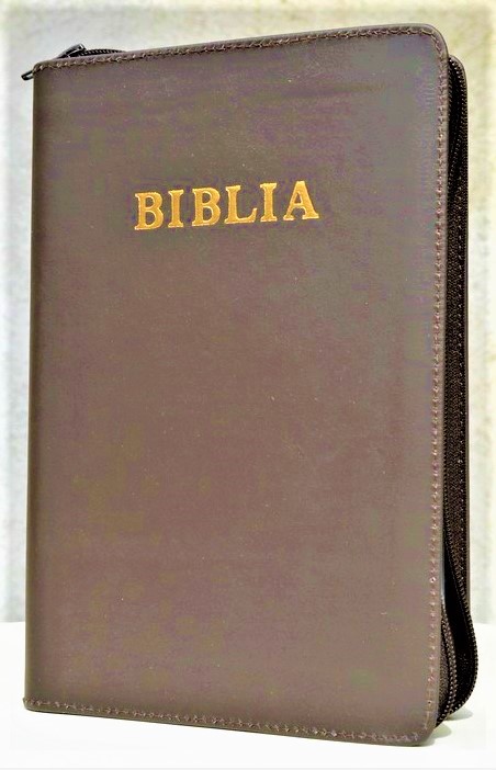 Biblia NTR (Noua Traducere), coperta piele, maro inchis, fermoar, argintata - editia 3 revizuita Biblia NTR (Noua Traducere), coperta piele, maro inchis, fermoar, argintata - editia 3 revizuita