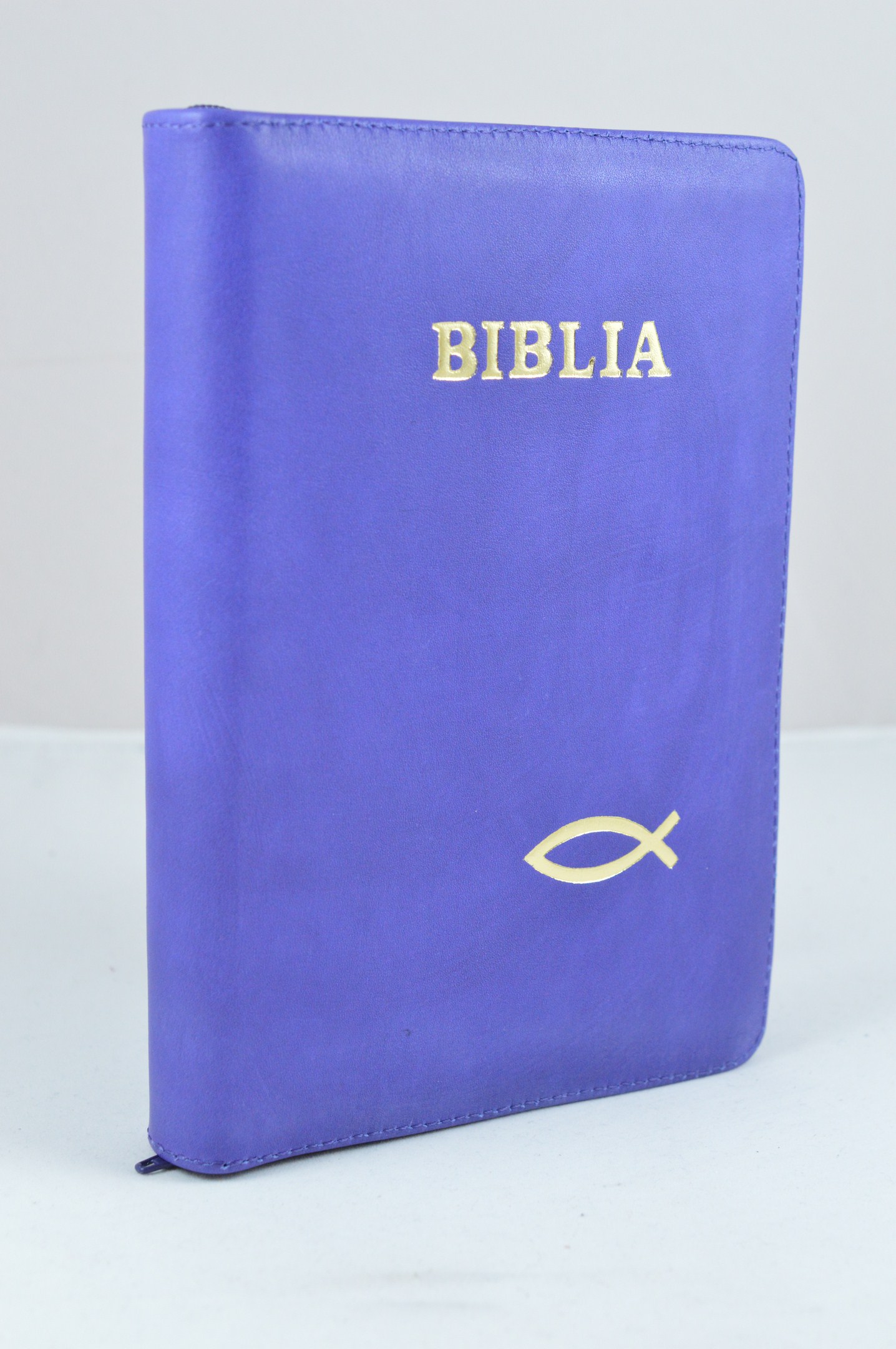 Biblie din piele, marime medie, albastra, fermoar, index, margini aurii, simbol peste, cuv. lui Isus cu rosu [SB 057 PFI]