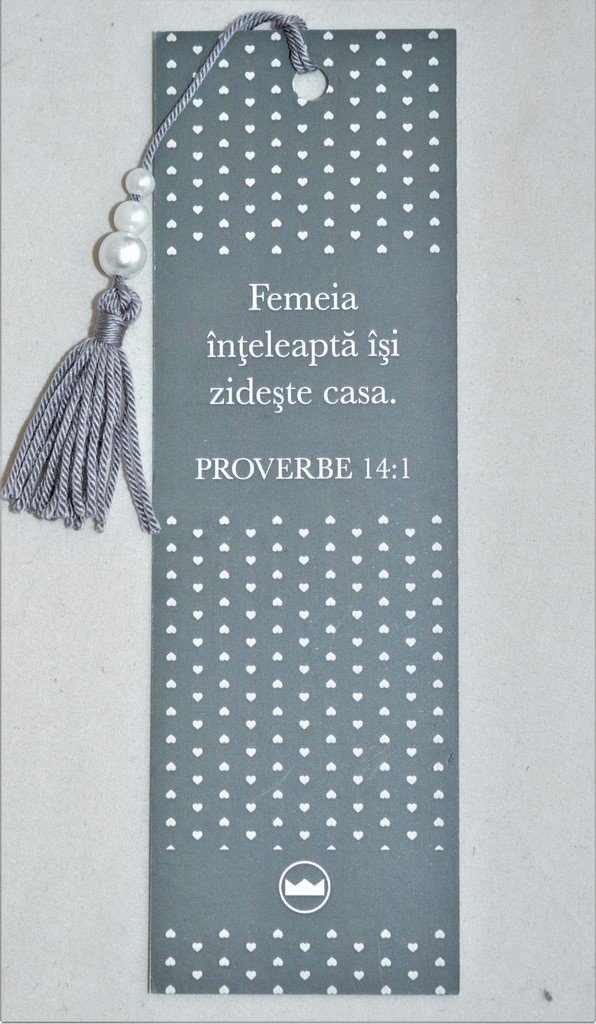 Semn de carte cu verset biblic si ciucure - Femeia inteleapta isi zideste casa