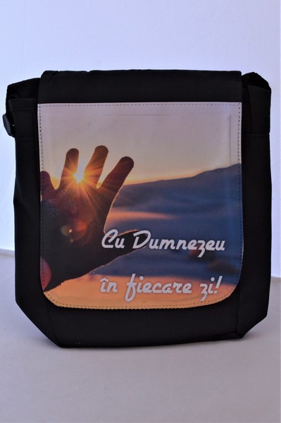 Geanta cu mesaj crestin- Cu Dumnezeu in fiecare zi Geanta cu mesaj crestin- Cu Dumnezeu in fiecare zi