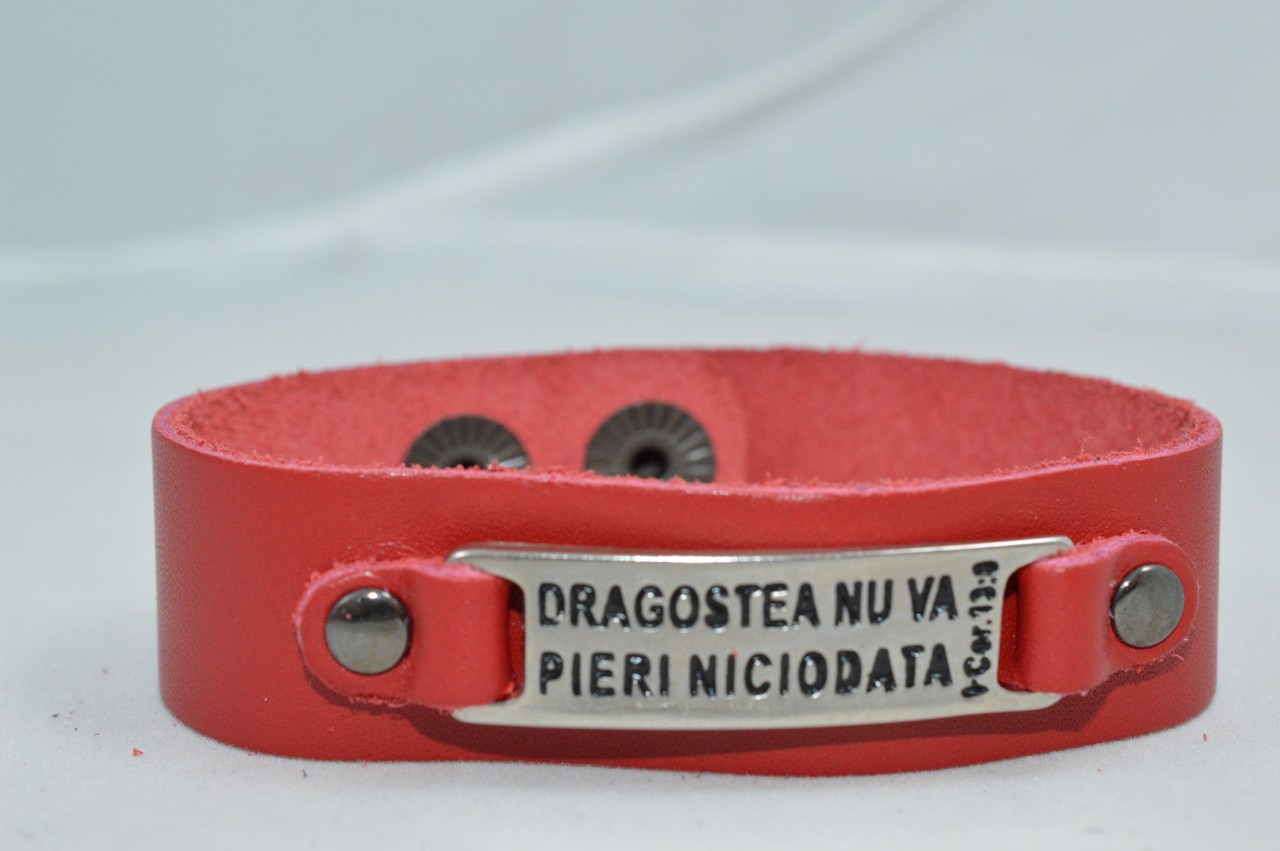 Bratara din piele naturala, rosie - Dragostea nu va pieri niciodata Bratara din piele naturala, rosie - Dragostea nu va pieri niciodata