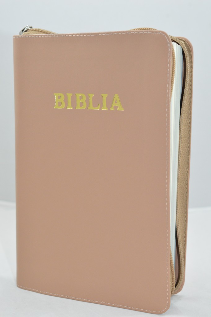 Biblia NTR (Noua Traducere), coperta piele, nuanta maro , fermoar, argintata - editia 3 revizuita Biblia NTR (Noua Traducere), coperta piele, nuanta maro , fermoar, argintata - editia 3 revizuita