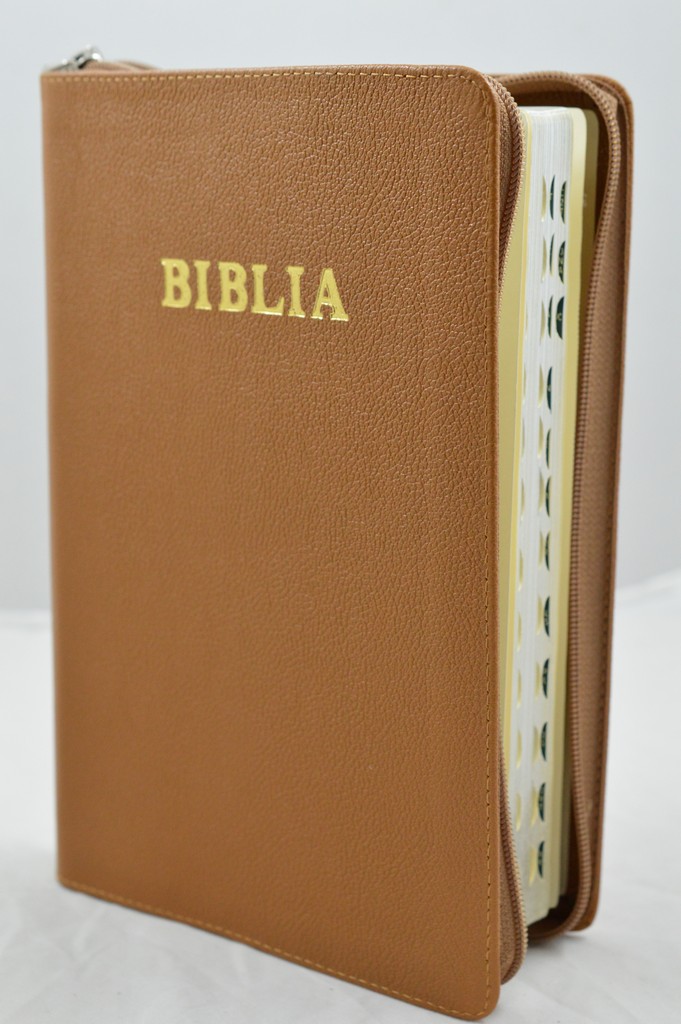 Biblie mare, piele, maro deschis, fermoar, index, margini argintii, simbol simpla, cuv. Isus cu rosu [SI 073 PFI]