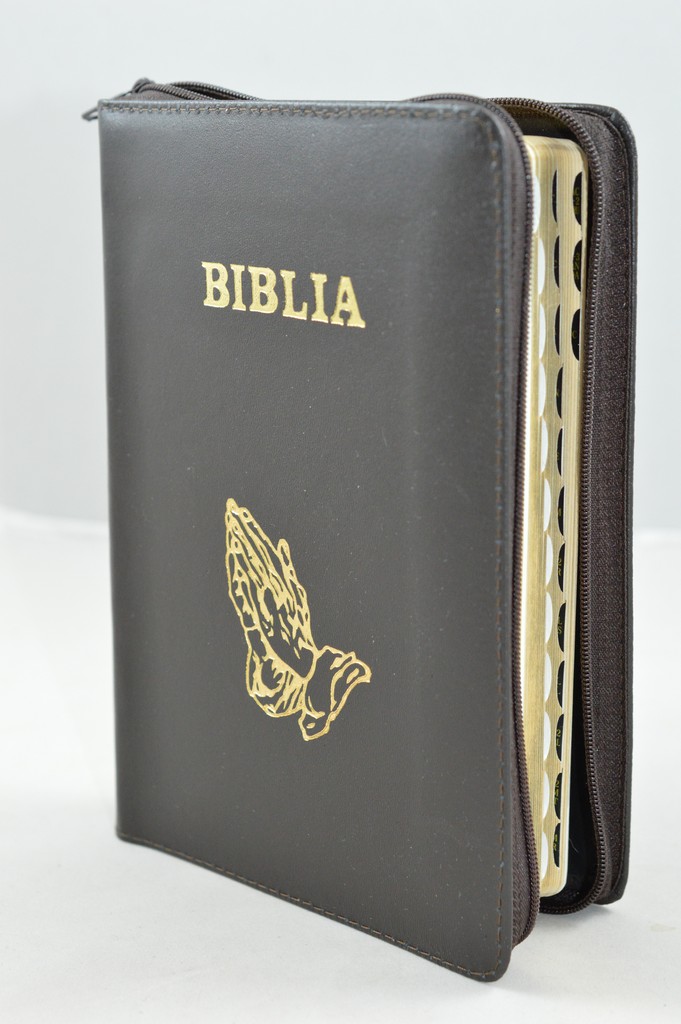 Biblie din piele, marime medie, culoare maro inchis, simbol maini in rugaciune, fermoar, index, margini aurii, [SB 057 PFI]