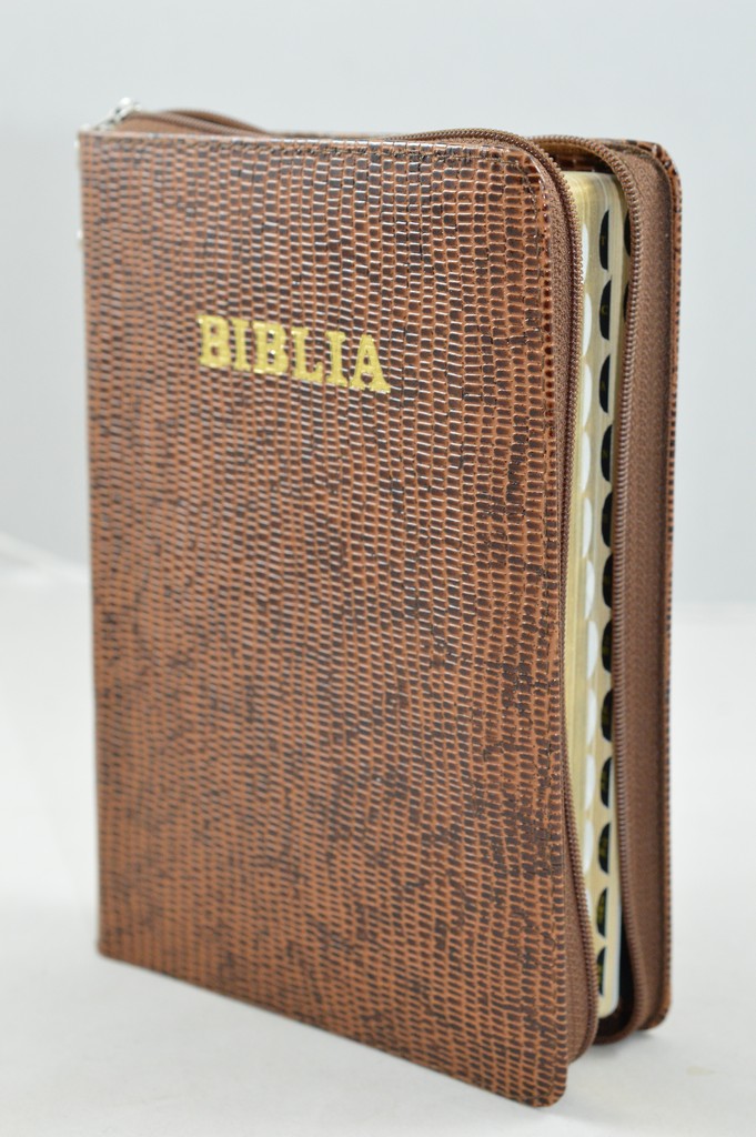 Biblie din piele, marime medie, culoare maro texturat, simpla, fermoar, index, margini aurii, [SB 057 PFI]