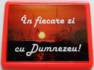 Magnet cu verset biblic - In fiecare zi cu Dumnezeu! Magnet cu verset biblic - In fiecare zi cu Dumnezeu!