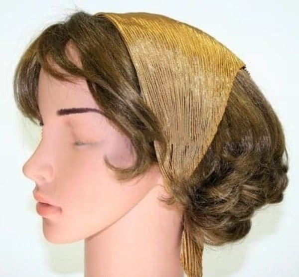 Batic plisat - Gold  tip satinat  (60x36 cm) Batic plisat - Gold  tip satinat  (60x36 cm)