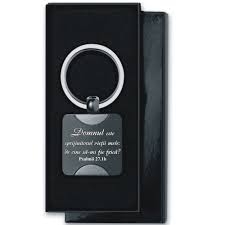 Breloc metalic, combinatie de zinc, in cutie, Domnul este sprijinitorul Breloc metalic, combinatie de zinc, in cutie, Domnul este sprijinitorul