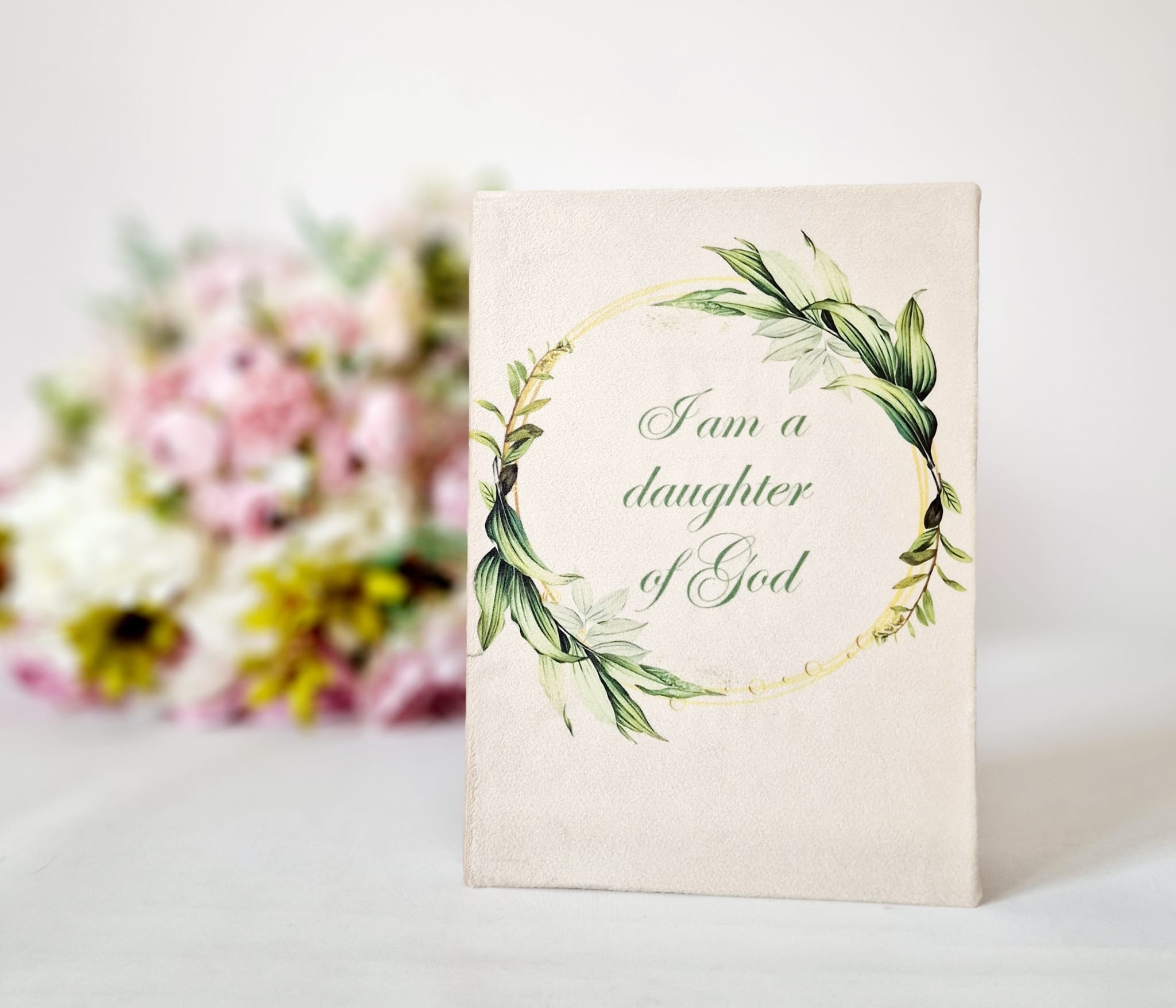 Jurnal cu mesaj creștin, copertă de catifea, margini argintii - I am a daughter of God