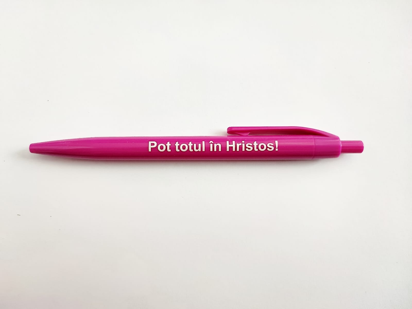 Pix cu mesaj crestin - Pot totul în Hristos! (fucsia) Pix cu mesaj crestin - Pot totul în Hristos! (fucsia)