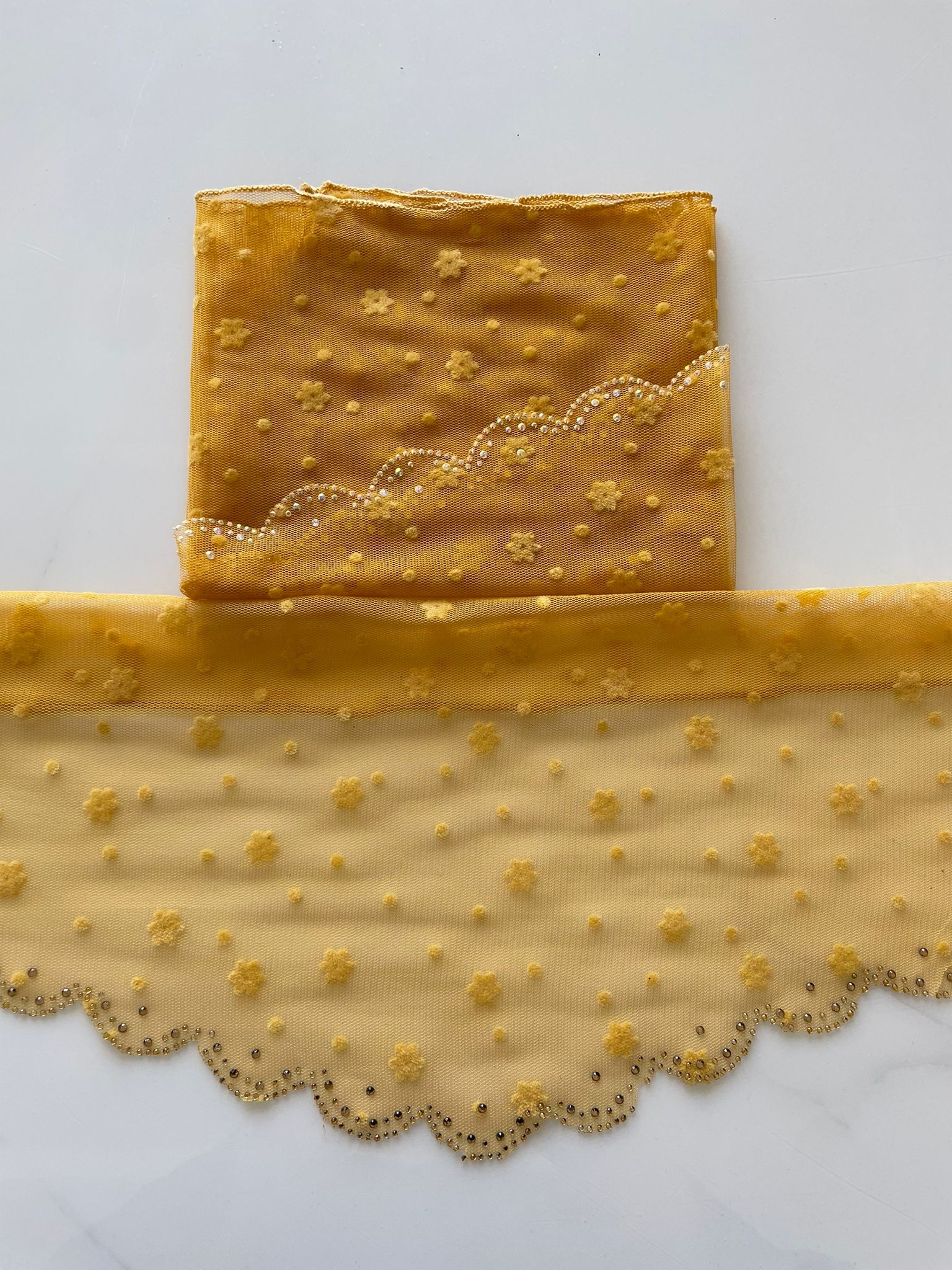 Batic din dantela - mustar Batic din dantela - mustar