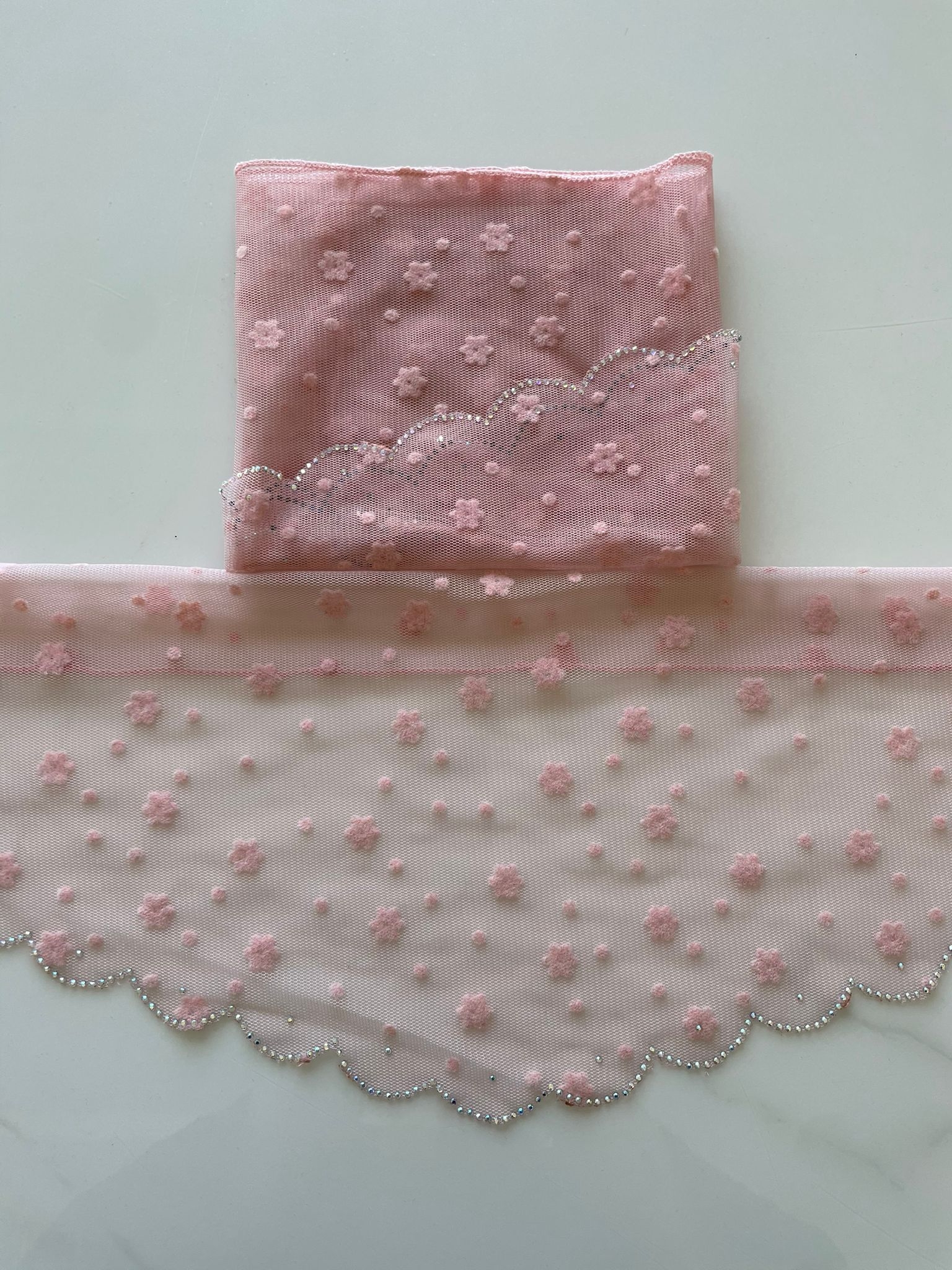 Batic din dantela - roz