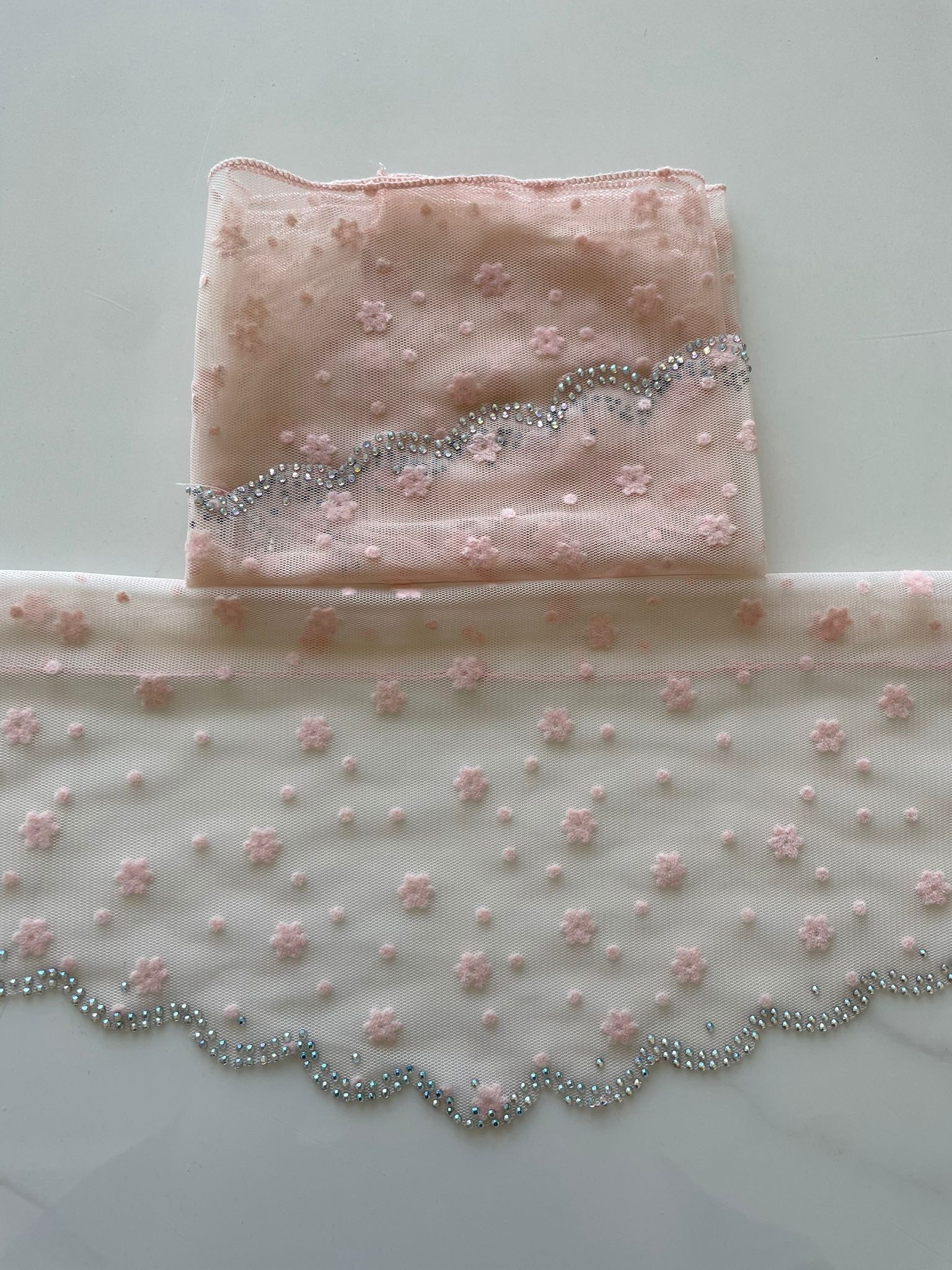 Batic din dantela - roz pal Batic din dantela - roz pal