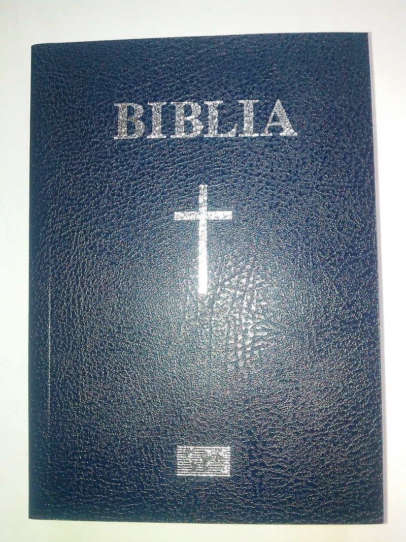 Biblie mica, bleu inchis, cu trimiteri si note introductive, materiale auxiliare Biblie mica, bleu inchis, cu trimiteri si note introductive, materiale auxiliare