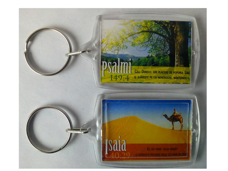 Breloc din plastic - Caci Domnul are placere/ El da tarie celui obosit Breloc din plastic - Caci Domnul are placere/ El da tarie celui obosit