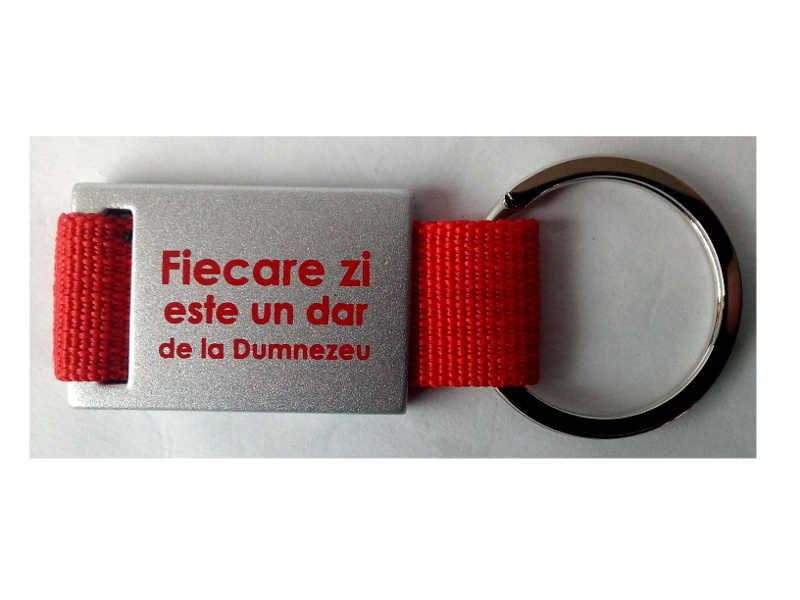 Breloc metalic cu mesaj crestin - Fiecare zi este un dar Breloc metalic cu mesaj crestin - Fiecare zi este un dar