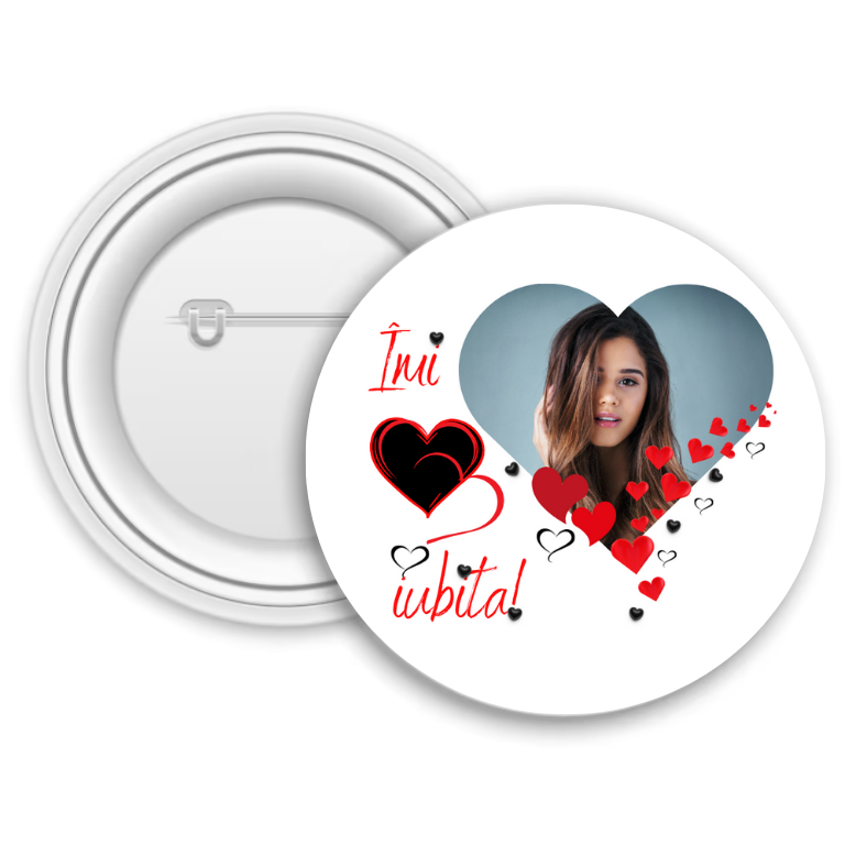 Insignă metalică personalizată cu poză – Iubita Insignă metalică personalizată cu poză – Iubita